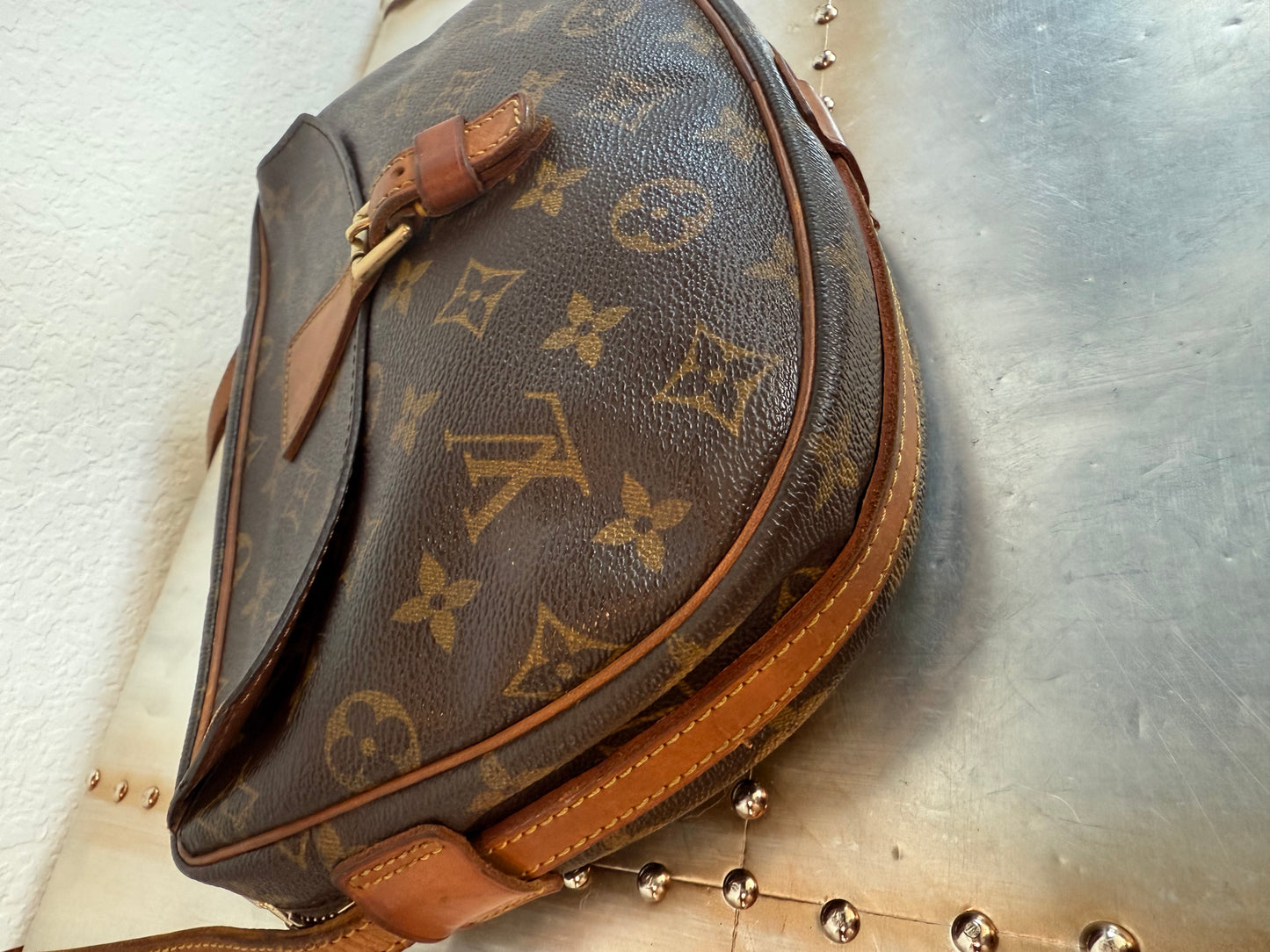Pre-owned Authentic Louis Vuitton Jeune Fille MM Monogram Crossbody Bag