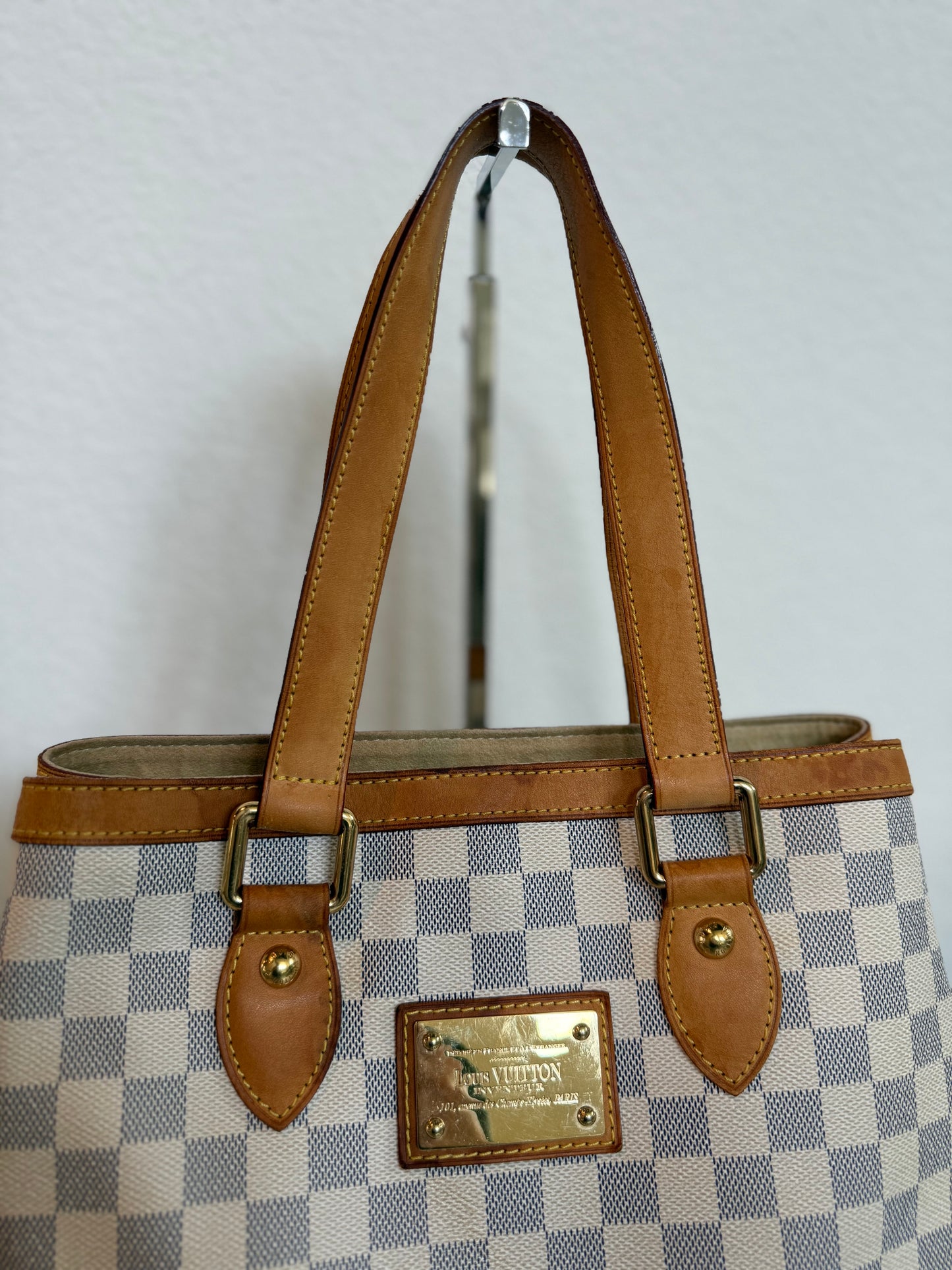 Pre-owned Louis Vuitton Hampstead PM Damier Azur Tote / Shoulder Bag
