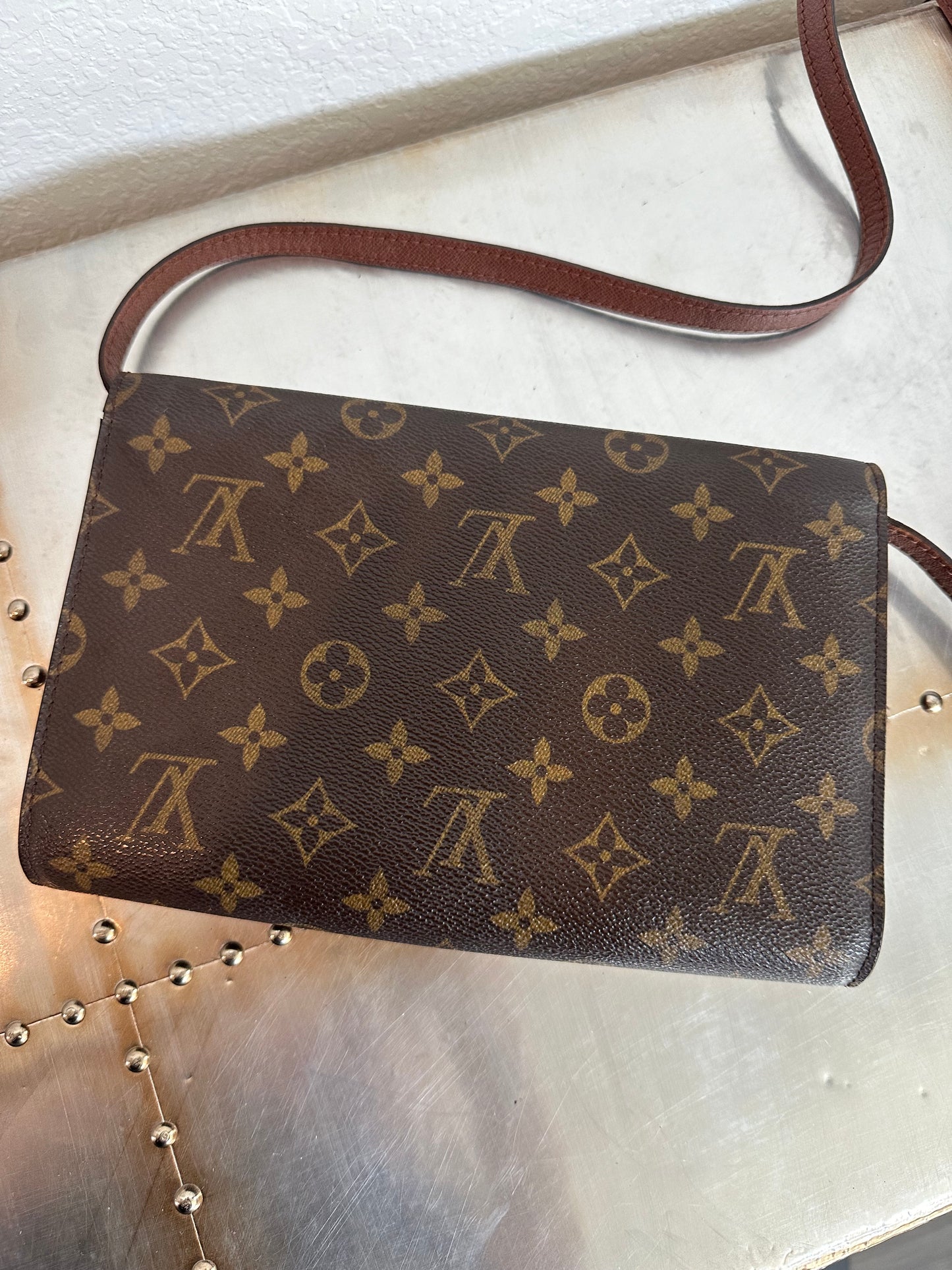 Louis Vuitton Bordeaux 2-Way Clutch / Shoulder Bag