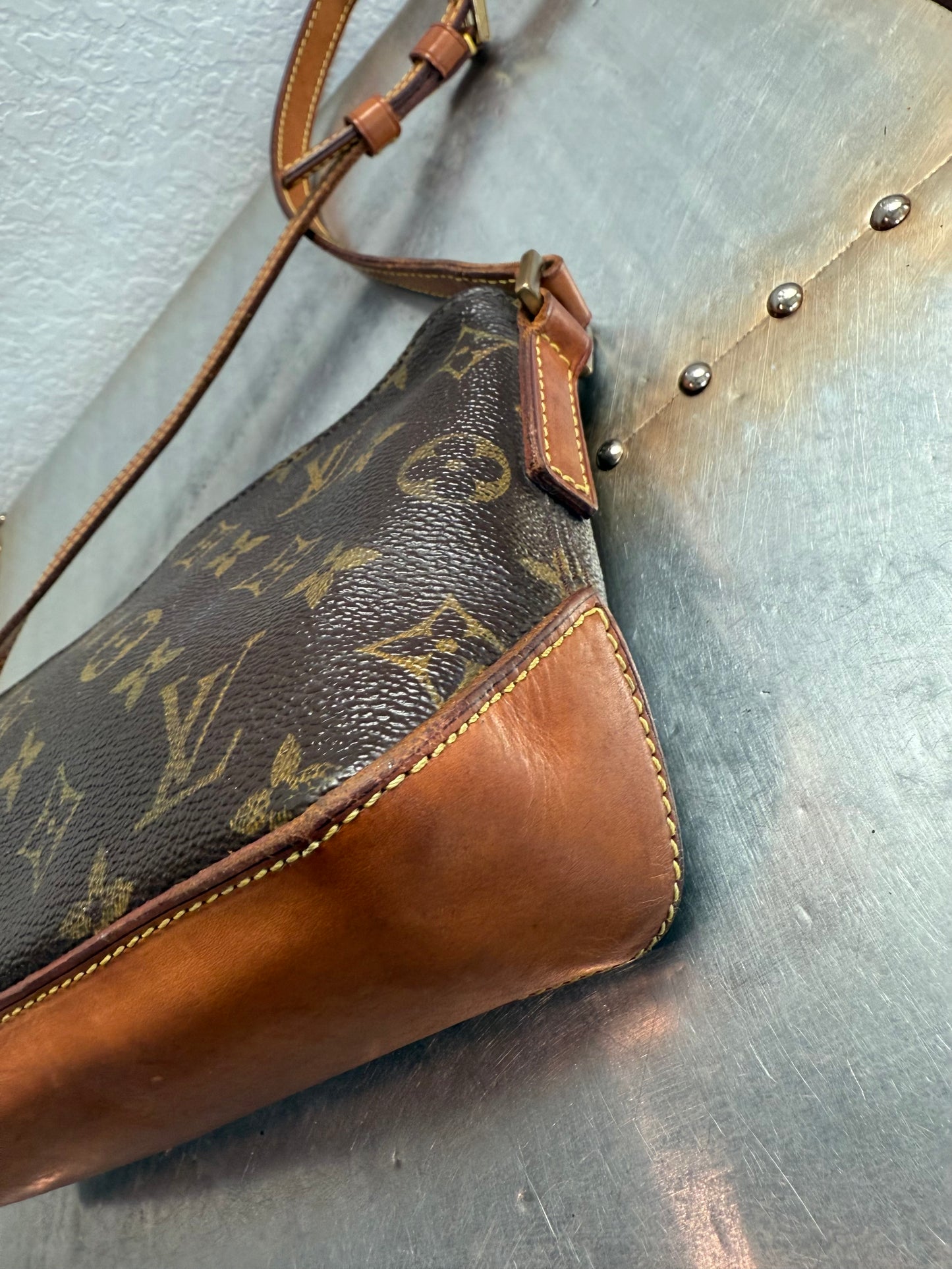 Pre-owned Authentic Louis Vuitton Trotteur Monogram Shoulder / Crossbody Bag