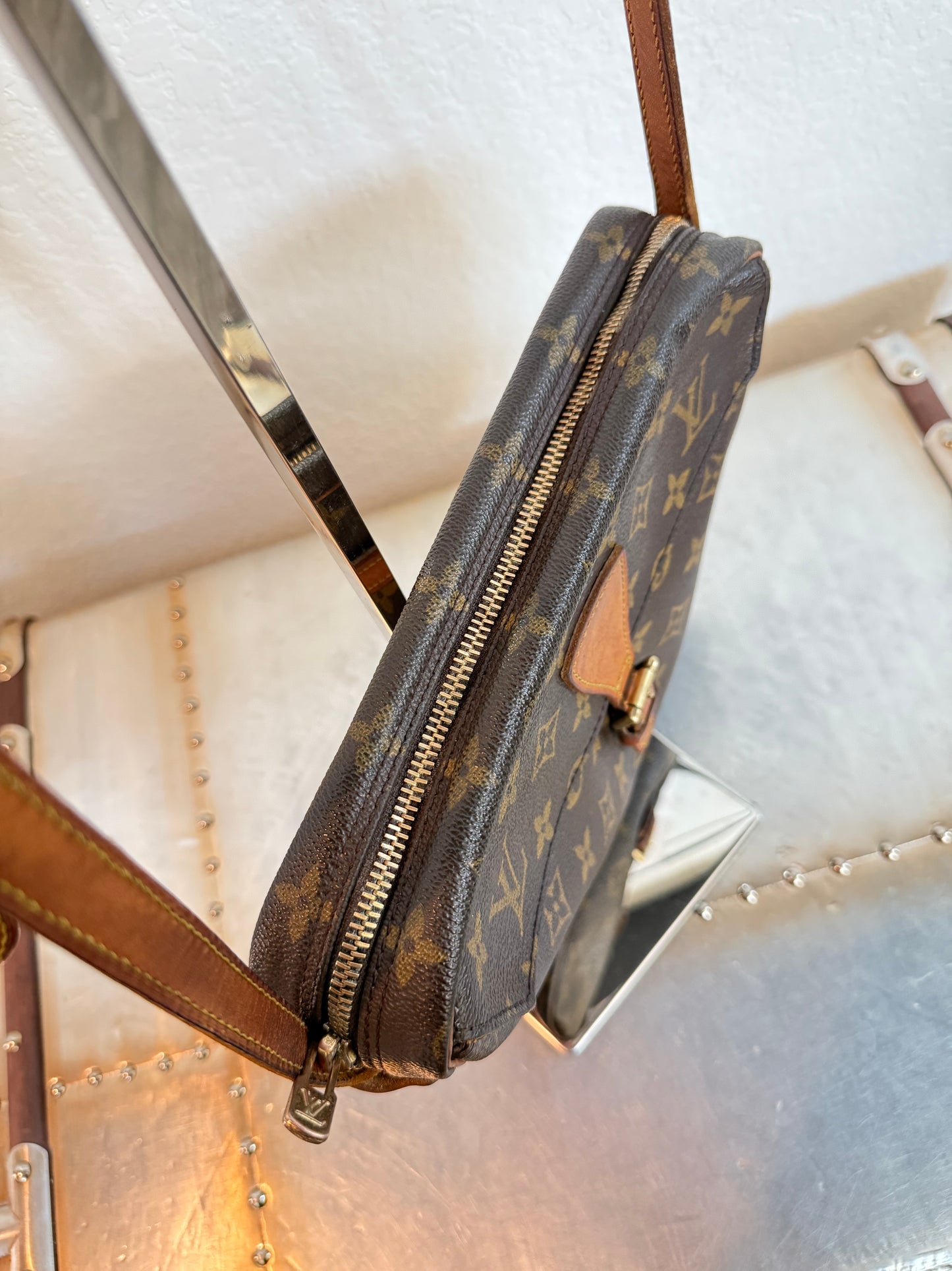Pre-owned Authentic Louis Vuitton Jeune Fille MM Monogram Crossbody Bag