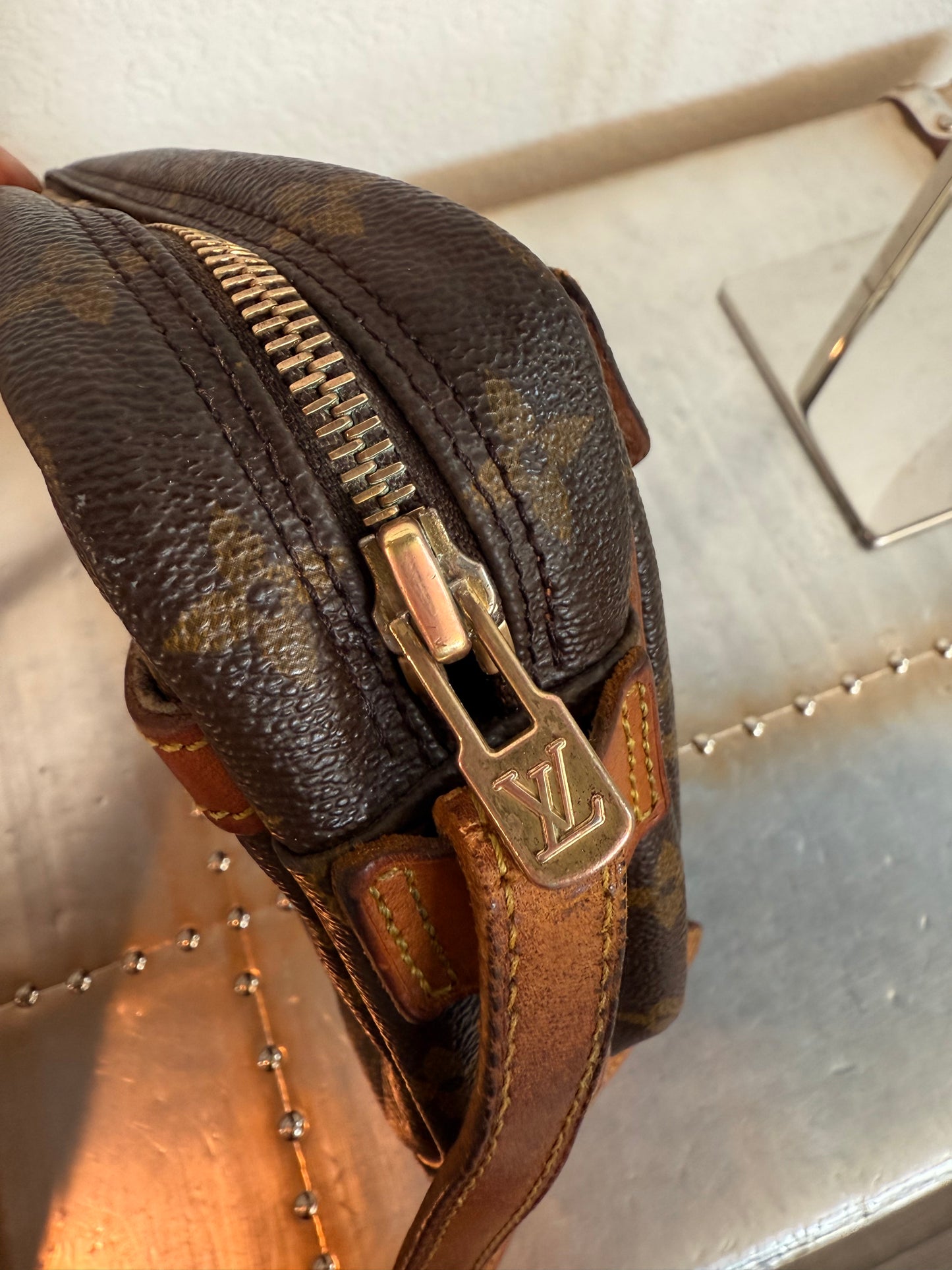 Pre-owned Authentic Louis Vuitton Jeune Fille MM Monogram Crossbody Bag