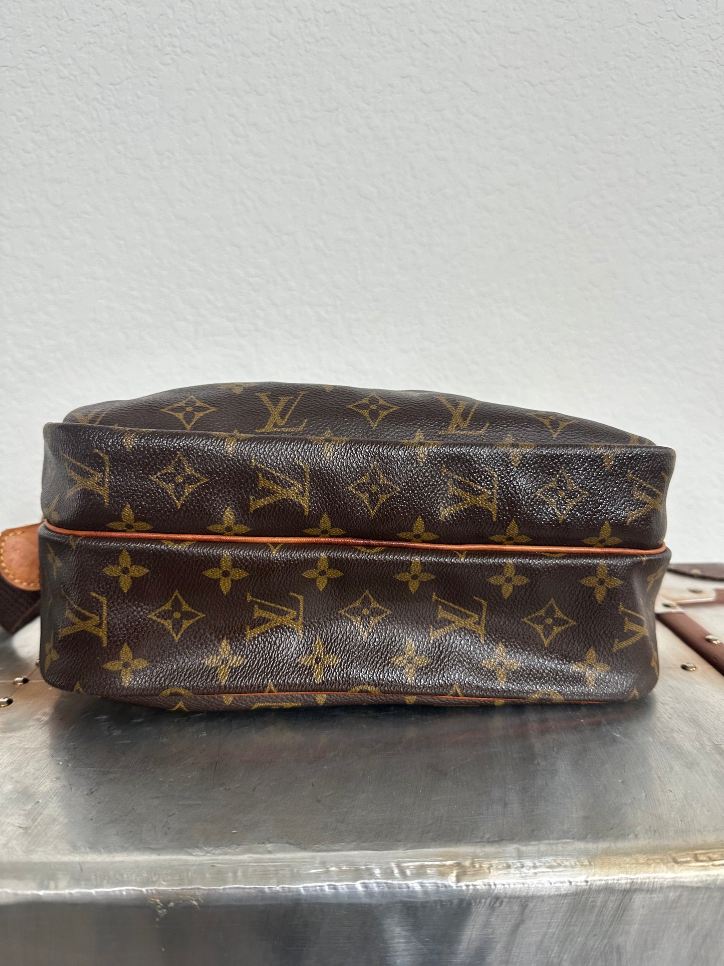Pre-owned Authentic Louis Vuitton Reporter PM Monogram Shoulder / Crossbody Bag