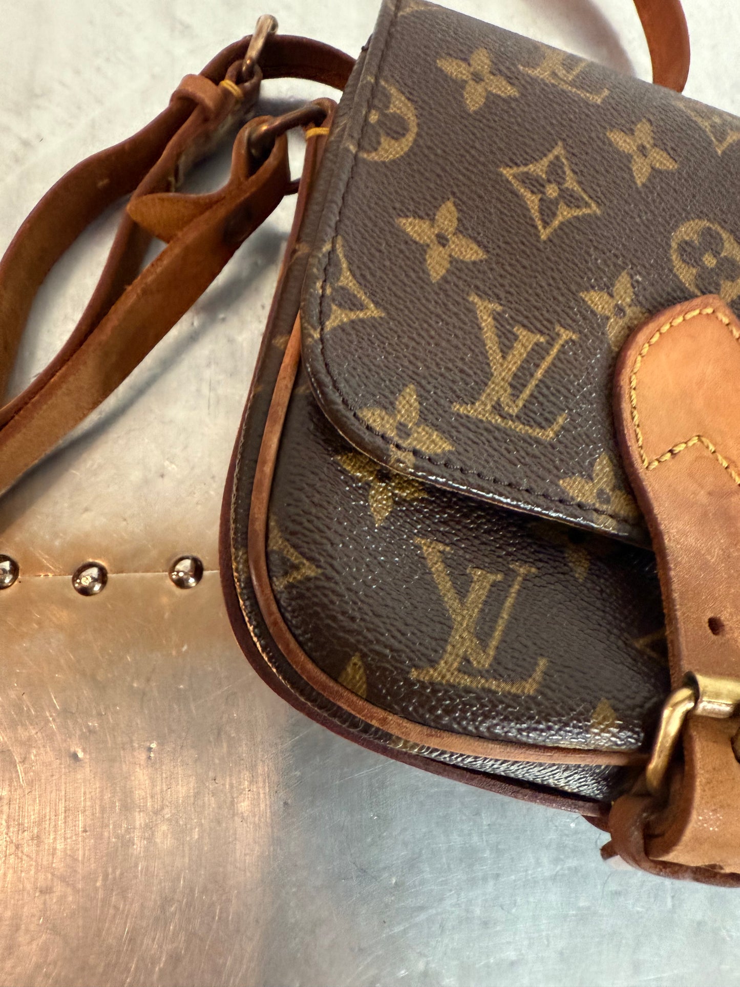 Pre-owned Louis Vuitton Cartouchiere PM Monogram Shoulder / Crossbody Bag