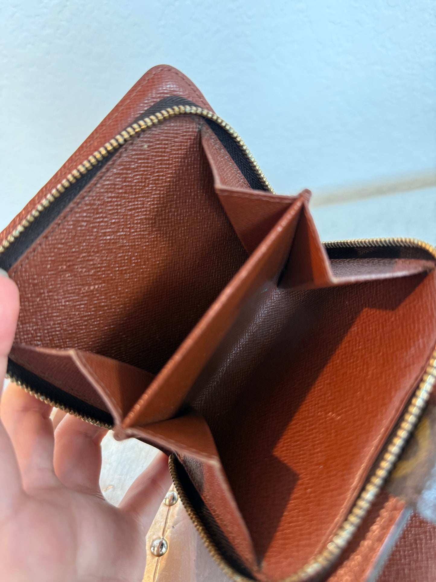 Pre-owned Authentic Louis Vuitton Monogram Compact Zip Wallet