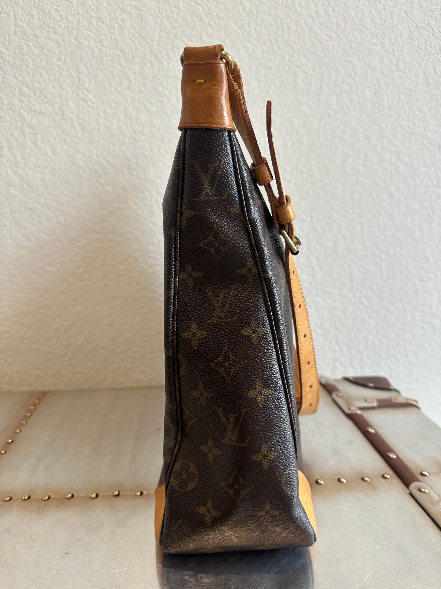 Pre-owned Authentic Louis Vuitton Boulogne 35 Monogram Shoulder Bag
