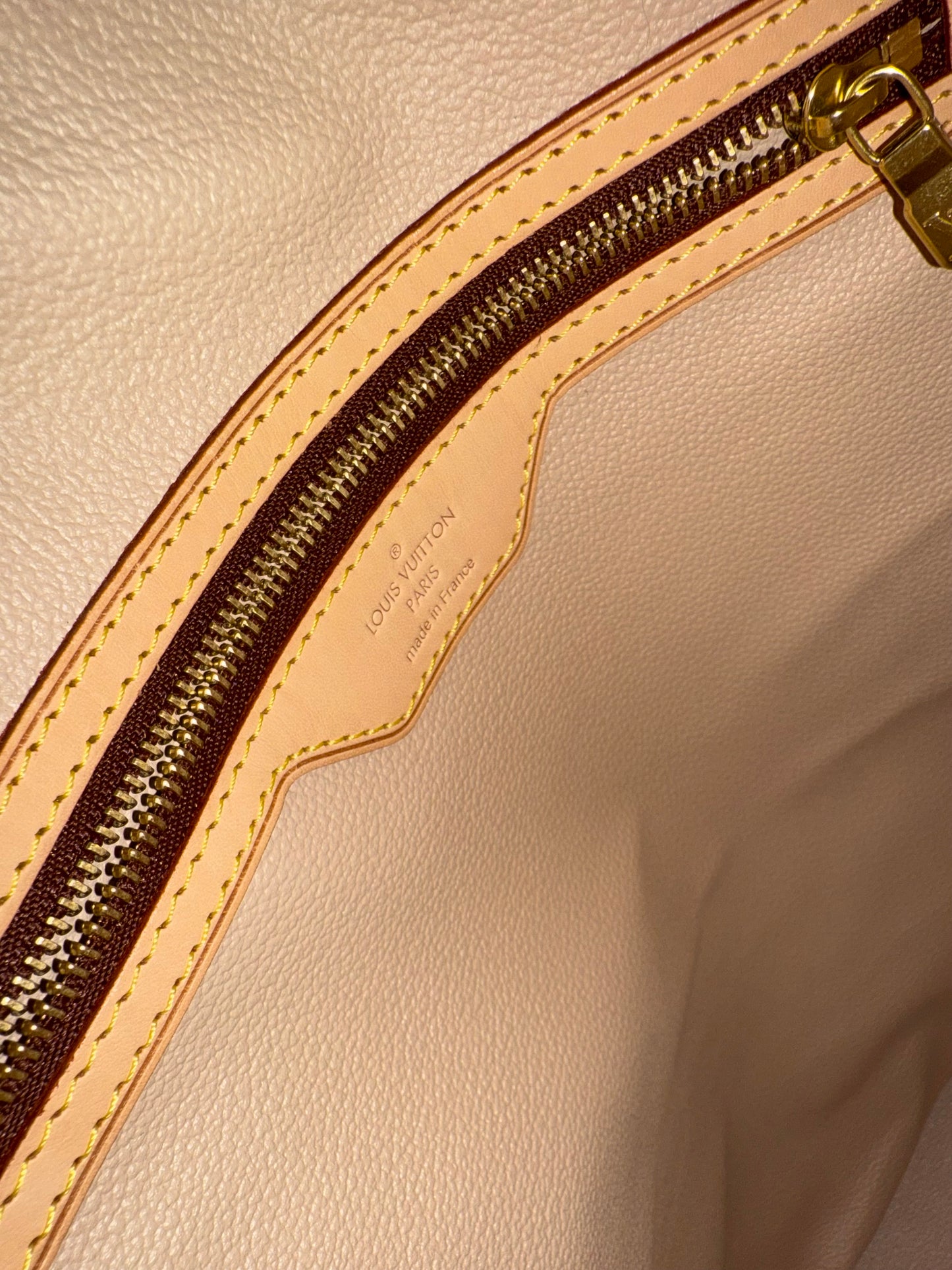 Pre-owned Authentic Louis Vuitton Bucket GM Monogram Shoulder Bag