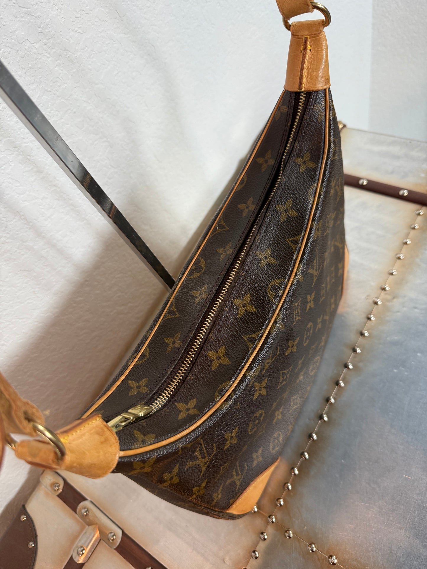 Pre-owned Authentic Louis Vuitton Boulogne 30 Monogram Shoulder Bag