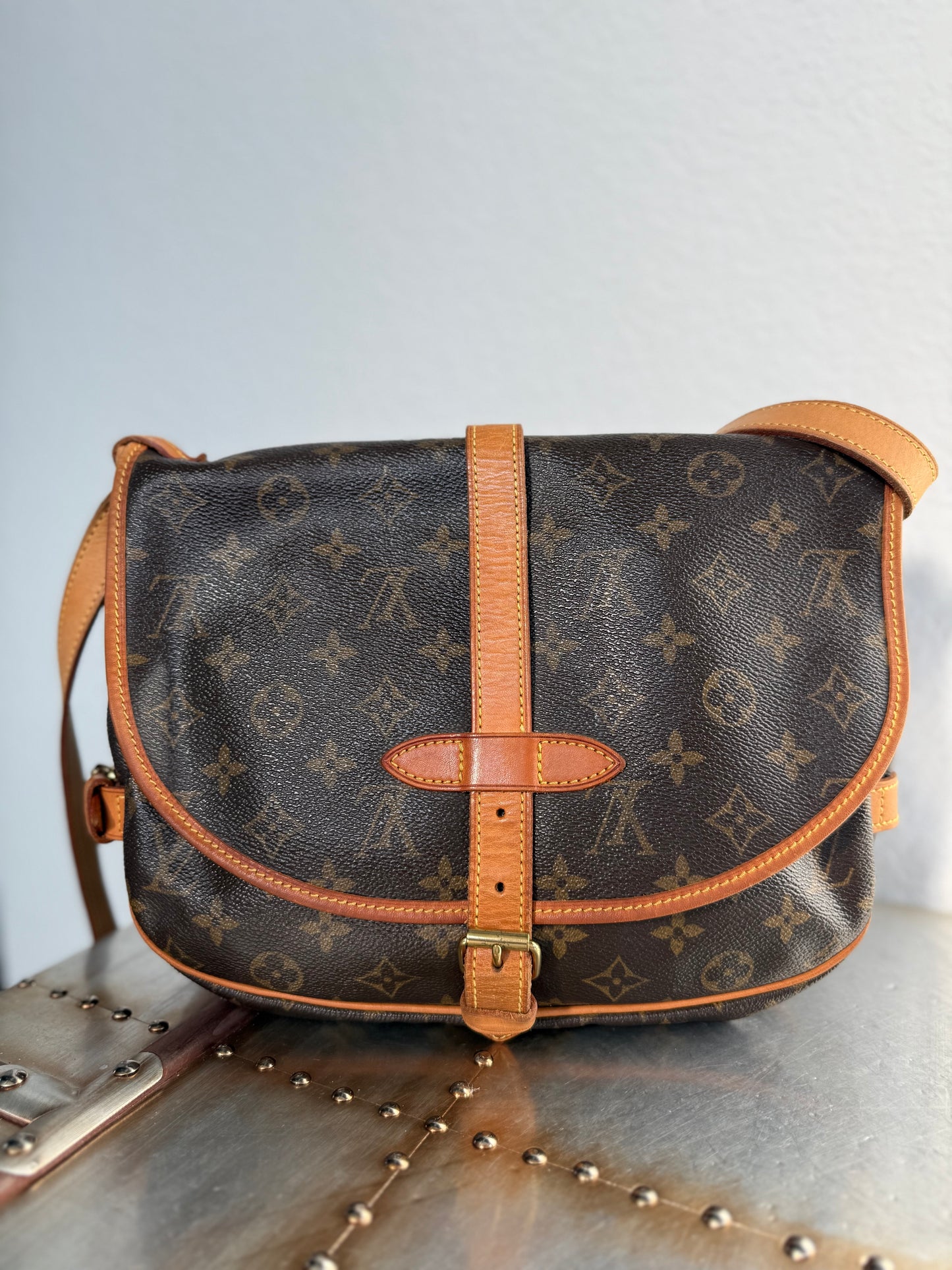 Pre-owned Authentic Louis Vuitton Saumur 30 Monogram Crossbody Bag