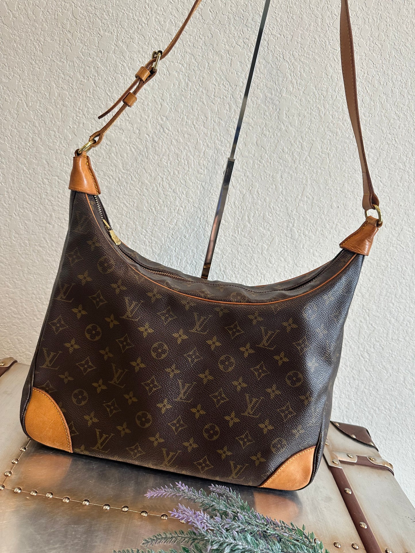 Pre-owned Authentic Louis Vuitton Boulogne 35 Monogram Shoulder Bag