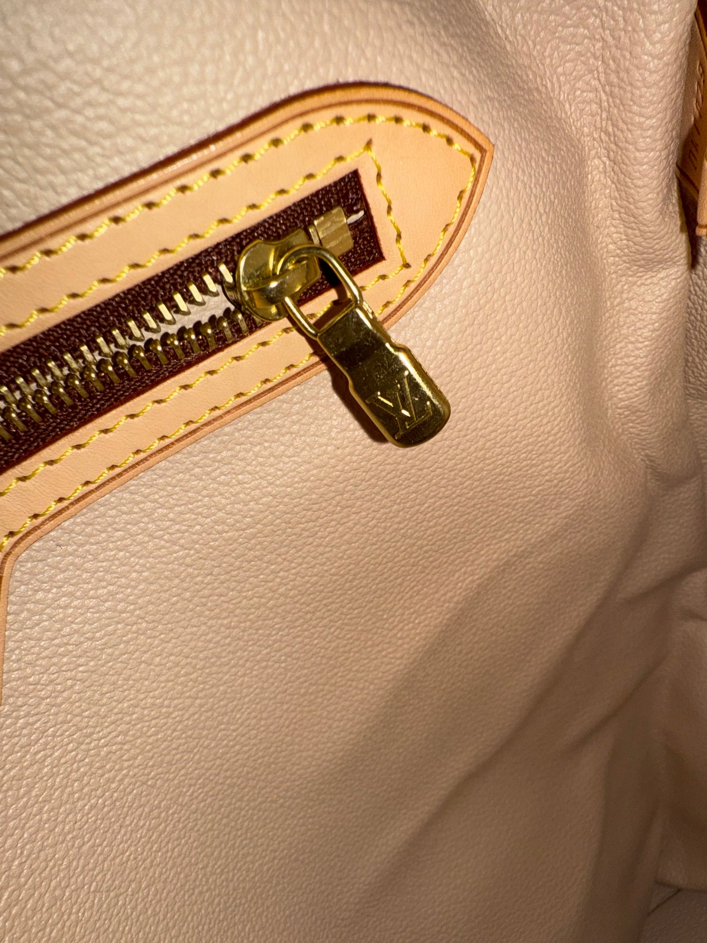 Pre-owned Authentic Louis Vuitton Bucket GM Monogram Shoulder Bag