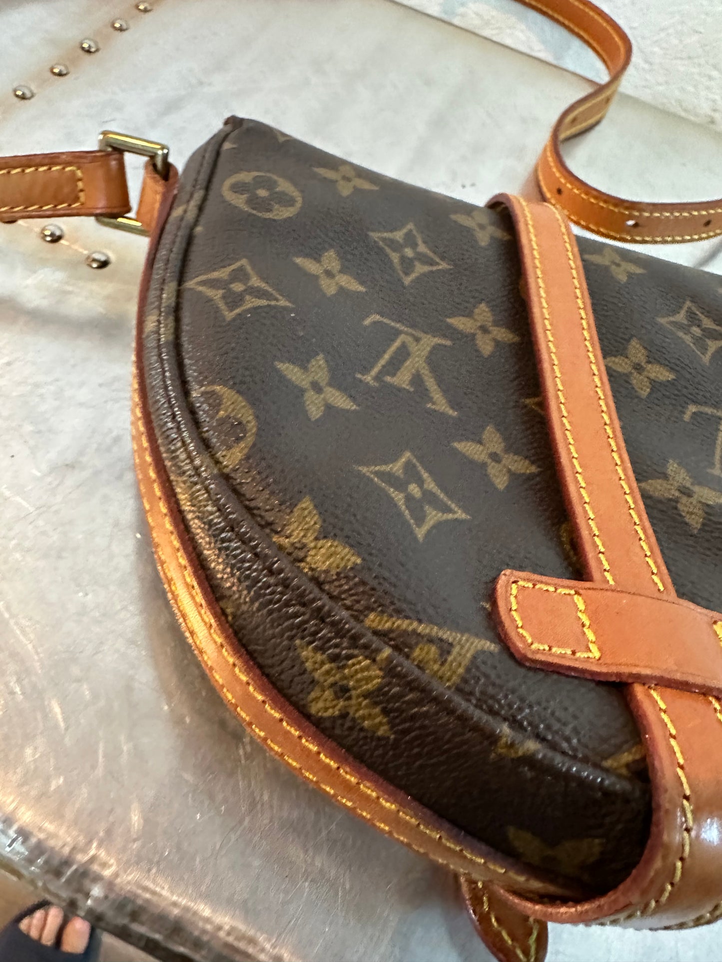 Pre-owned Authentic Louis Vuitton Chantilly PM Monogram Crossbody Bag