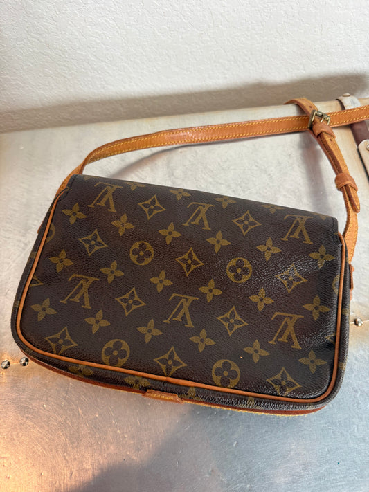 Pre-owned Louis Vuitton Saint Germain 24 Monogram Crossbody / Shoulder Bag