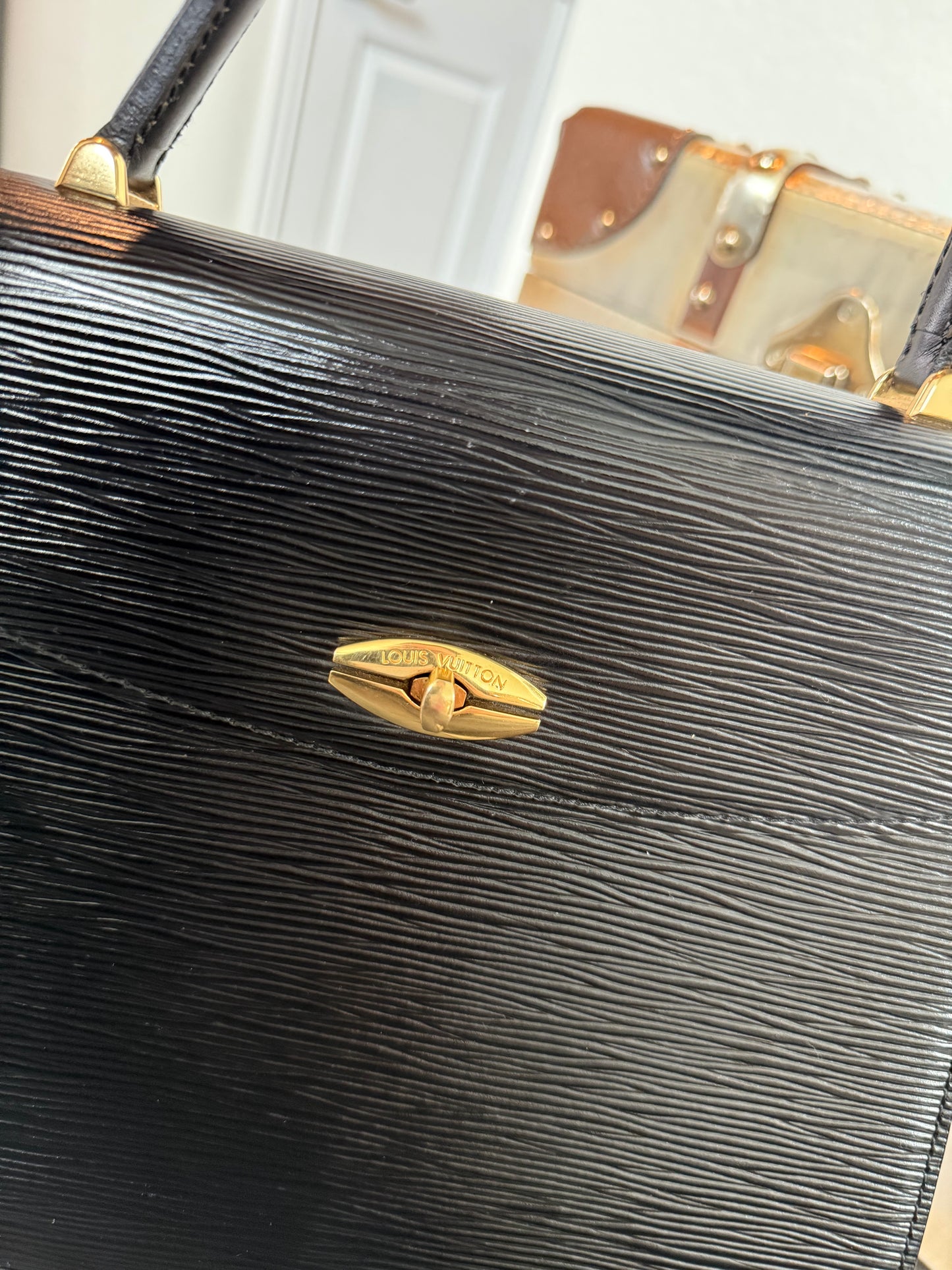Pre-owned Authentic Louis Vuitton Malesherbes Epi handbag