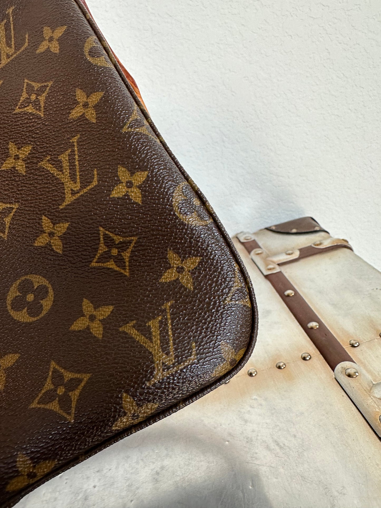 Pre-owned Authentic Louis Vuitton Looping MM Monogram Shoulder Bag