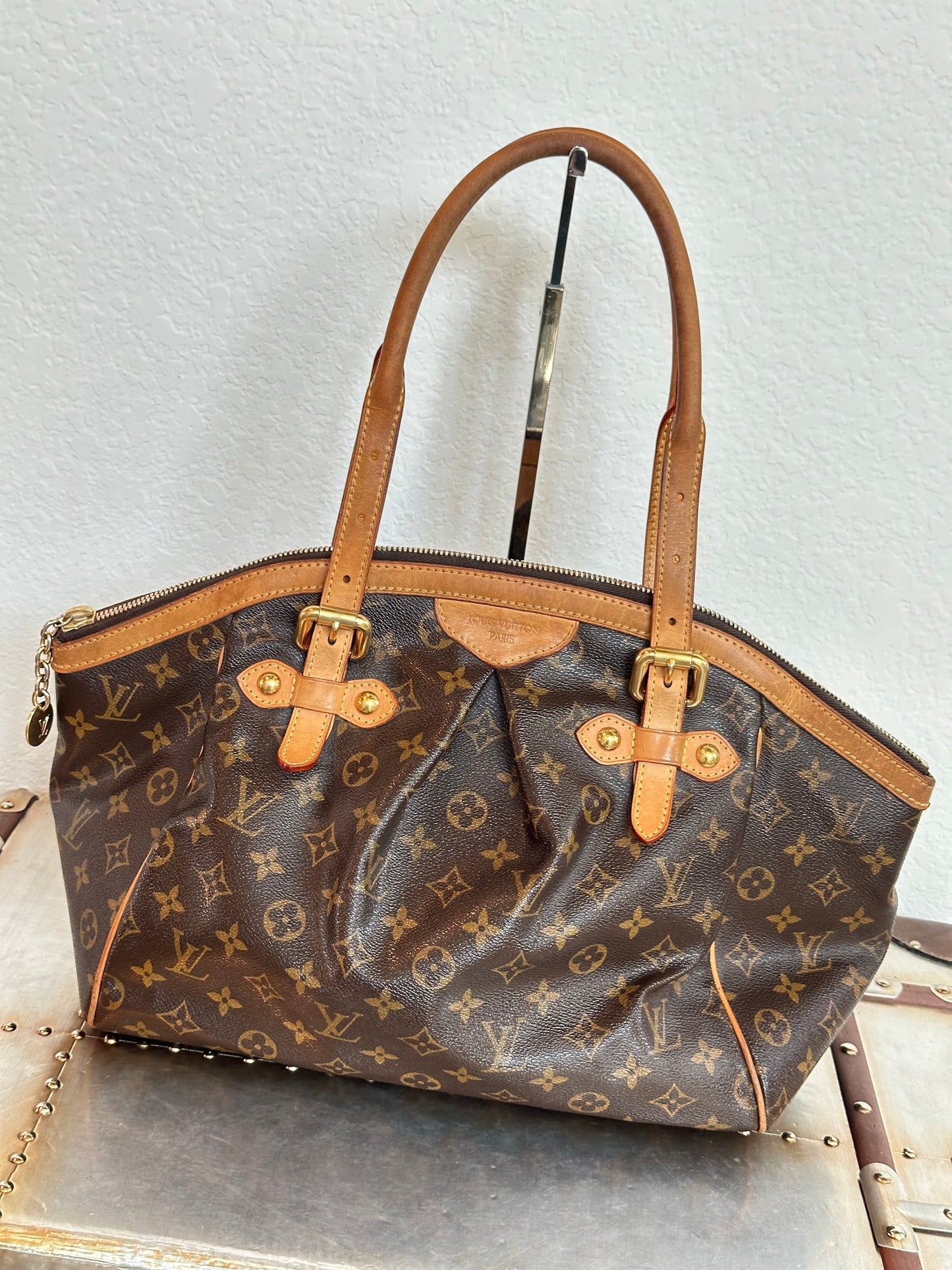 Pre-owned Authentic Louis Vuitton Tivoli GM Monogram Shoulder Bag