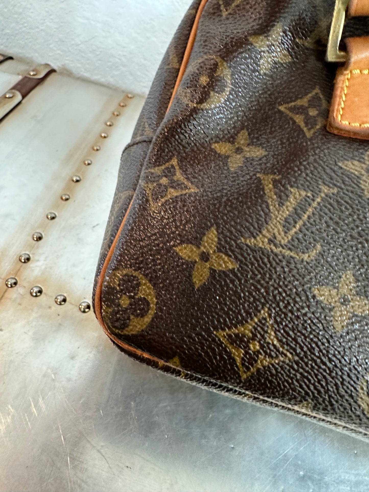 Pre-owned Authentic Louis Vuitton Cite MM Monogram Shoulder Bag