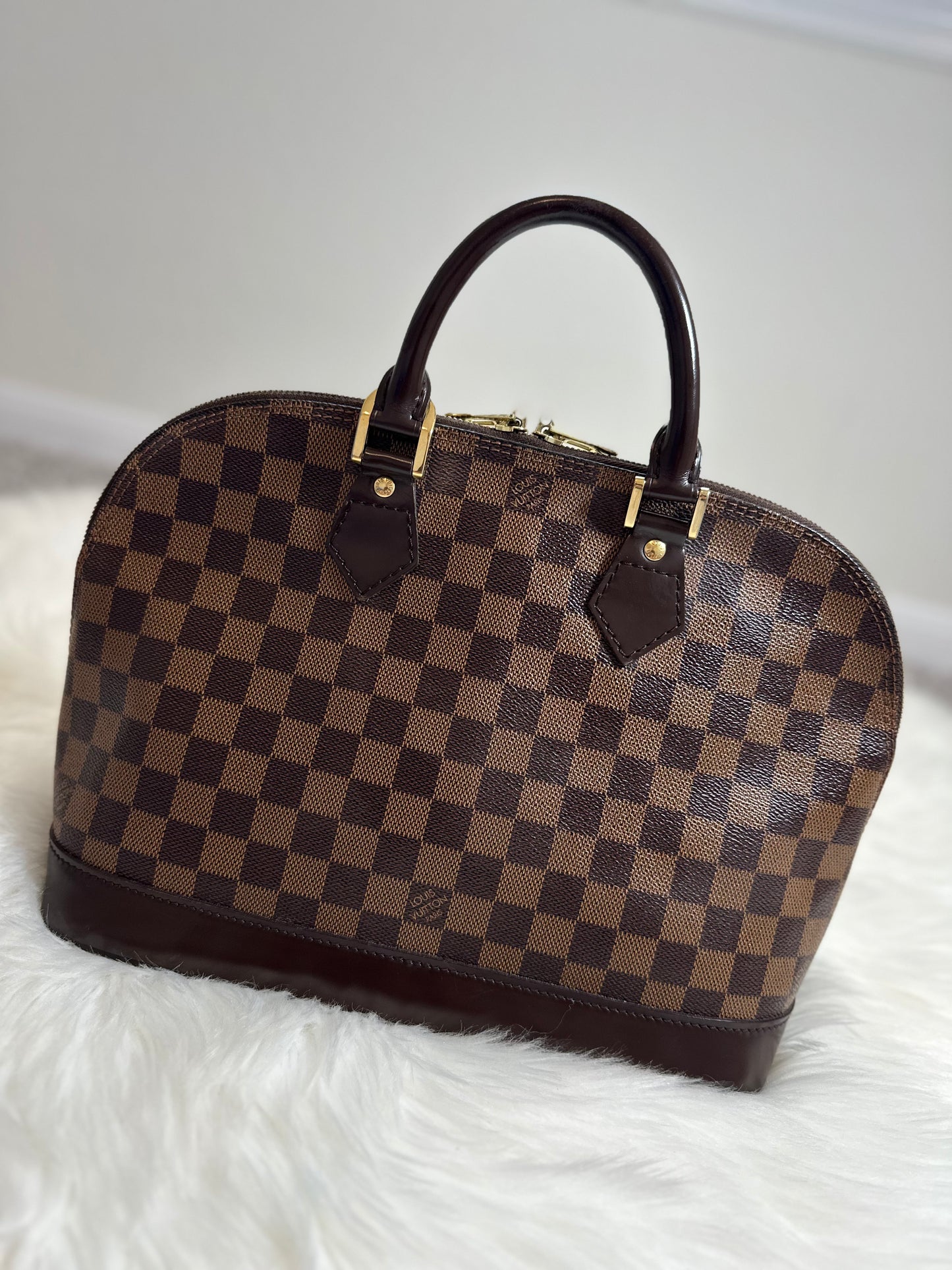 Pre-owned Authentic Louis Vuitton Alma PM Damier Ebene Handbag