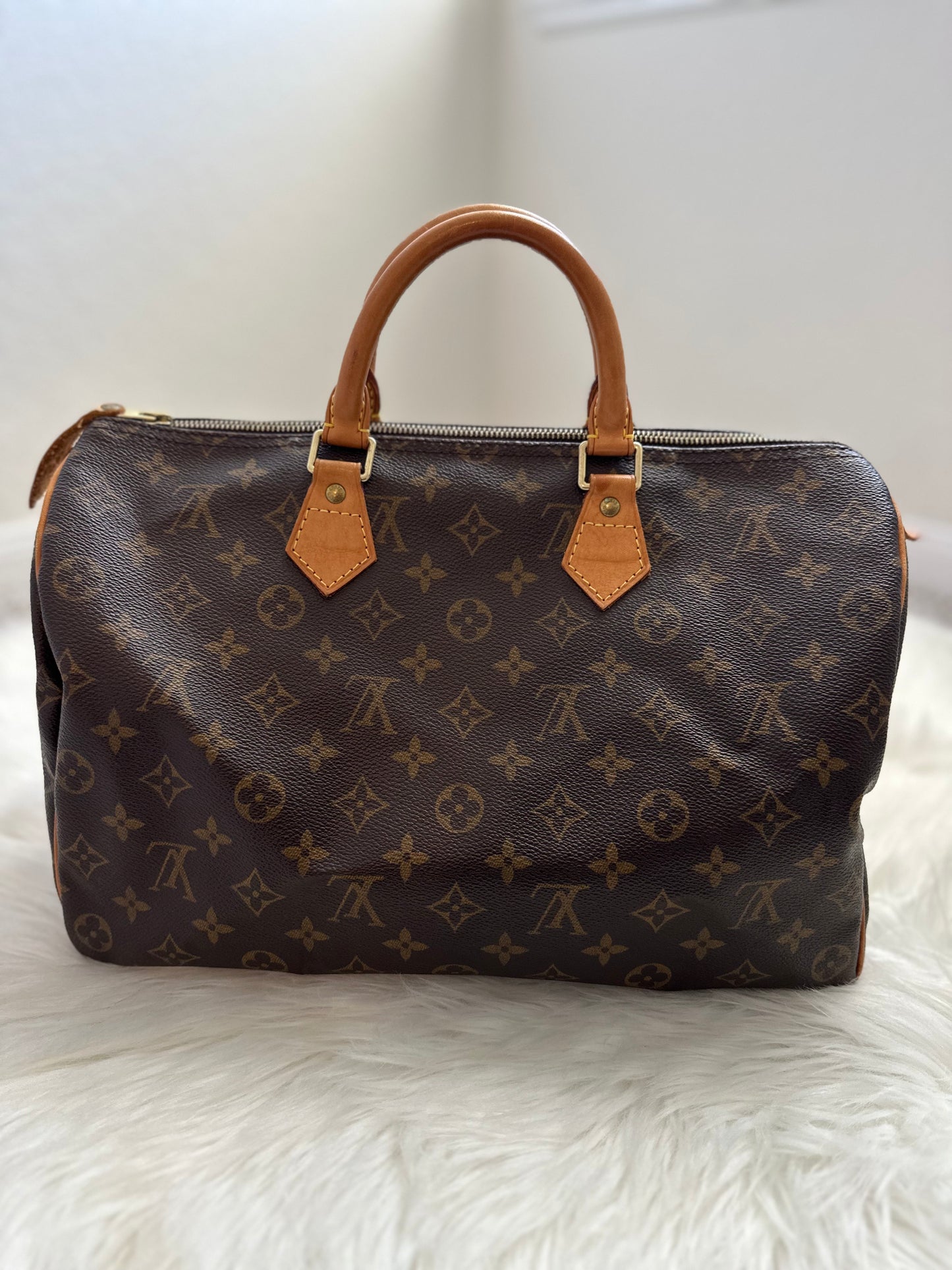 Pre-owned Louis Vuitton Speedy 35 Monogram Handbag