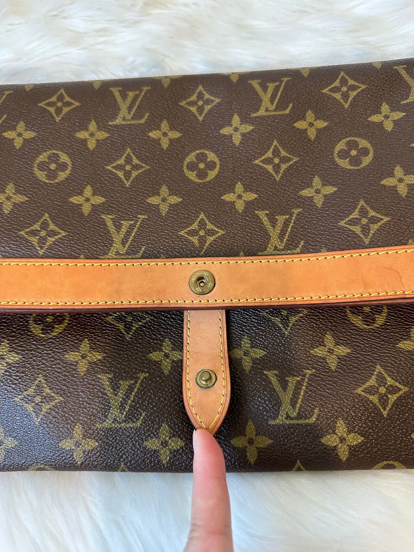Pre-owned Authentic Louis Vuitton Pochette Pliante Clutch Monogram Handbag