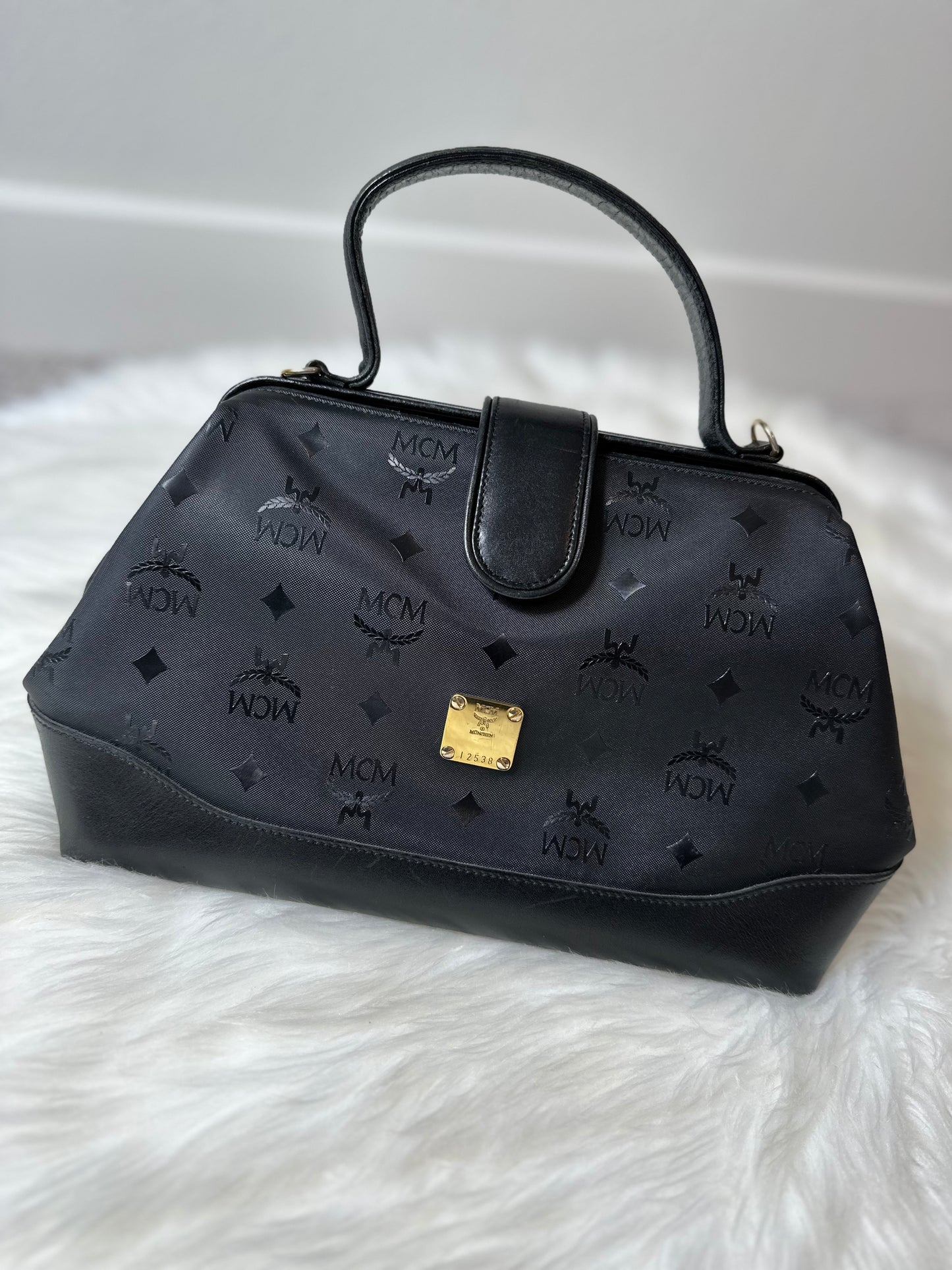 Pre-owned Authentic MCM Black Handbag
