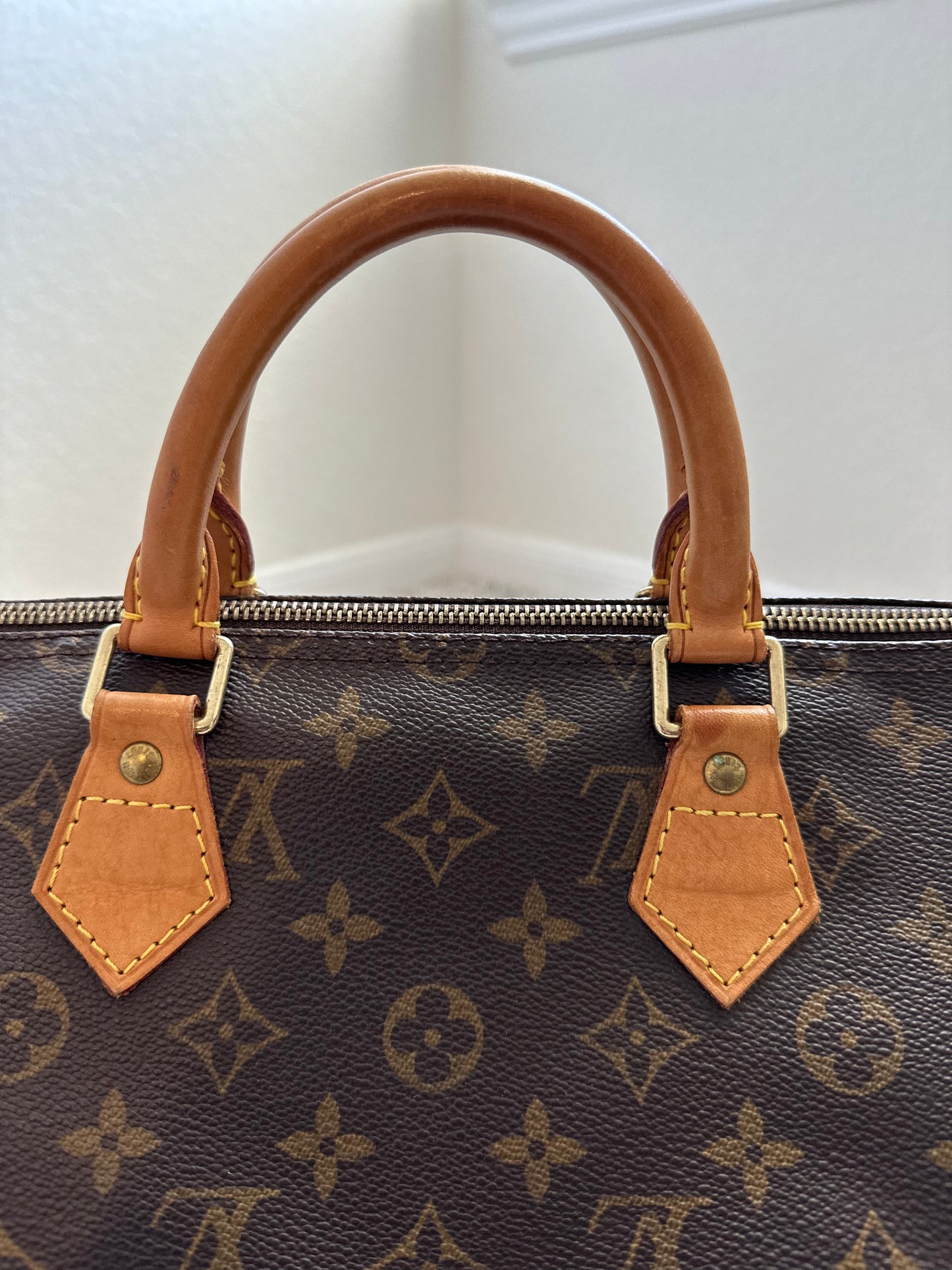 Pre-owned Louis Vuitton Speedy 35 Monogram Handbag