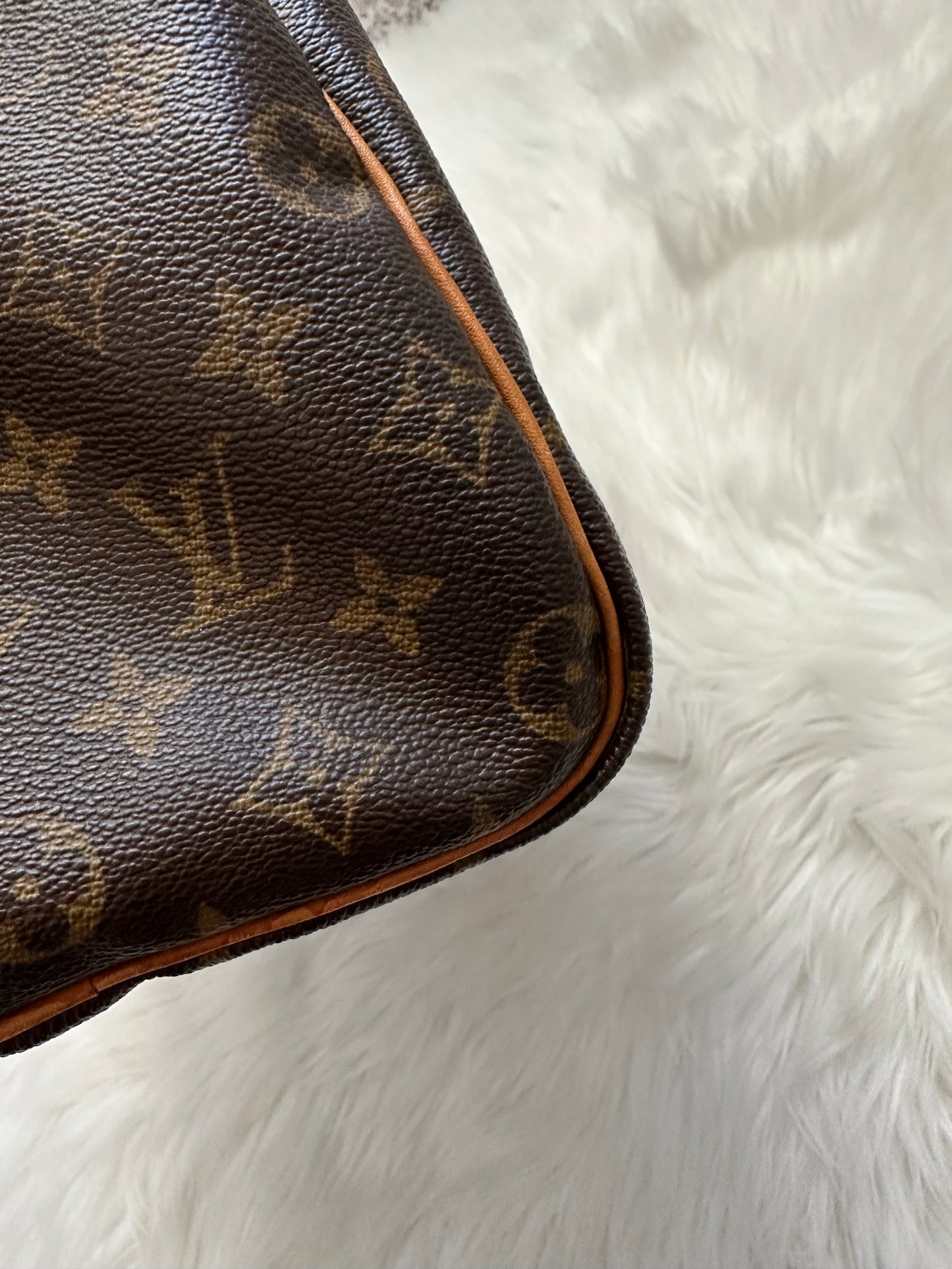 Pre-owned Louis Vuitton Speedy 35 Monogram Handbag