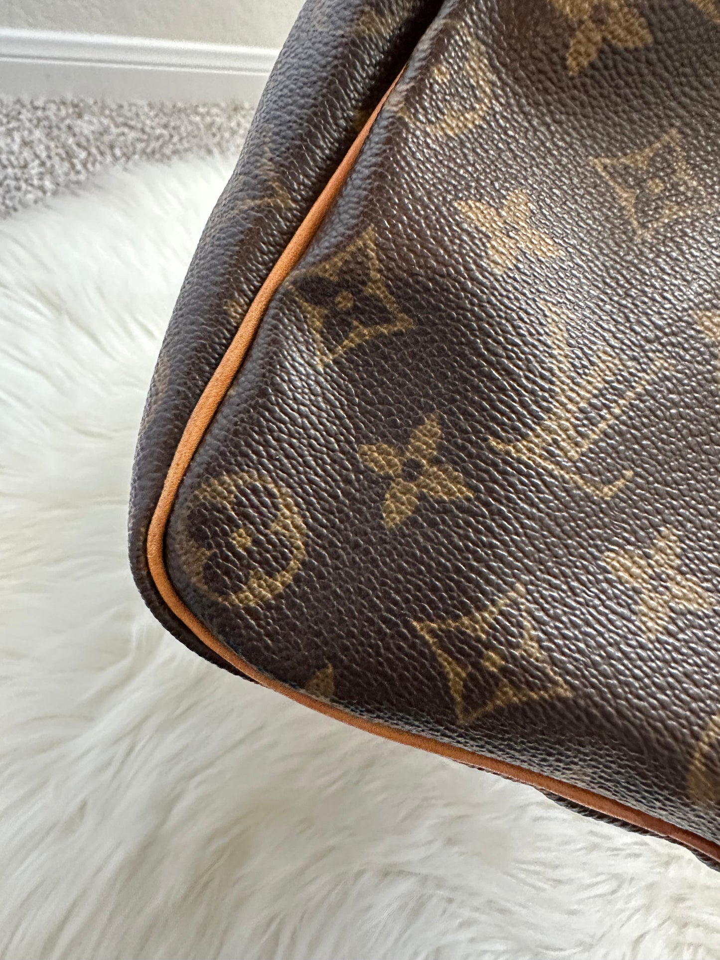 Pre-owned Louis Vuitton Speedy 35 Monogram Handbag