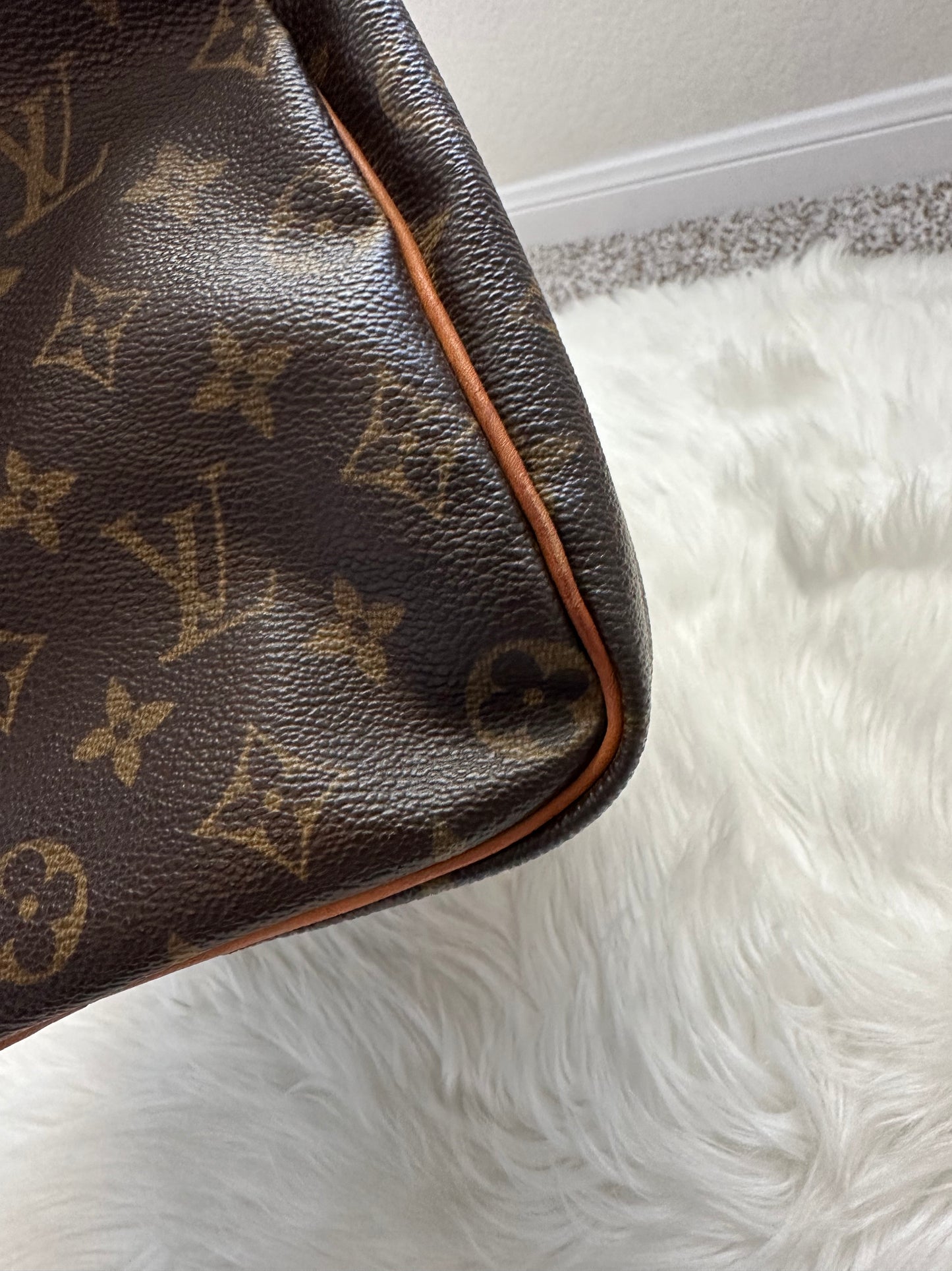 Pre-owned Louis Vuitton Speedy 35 Monogram Handbag