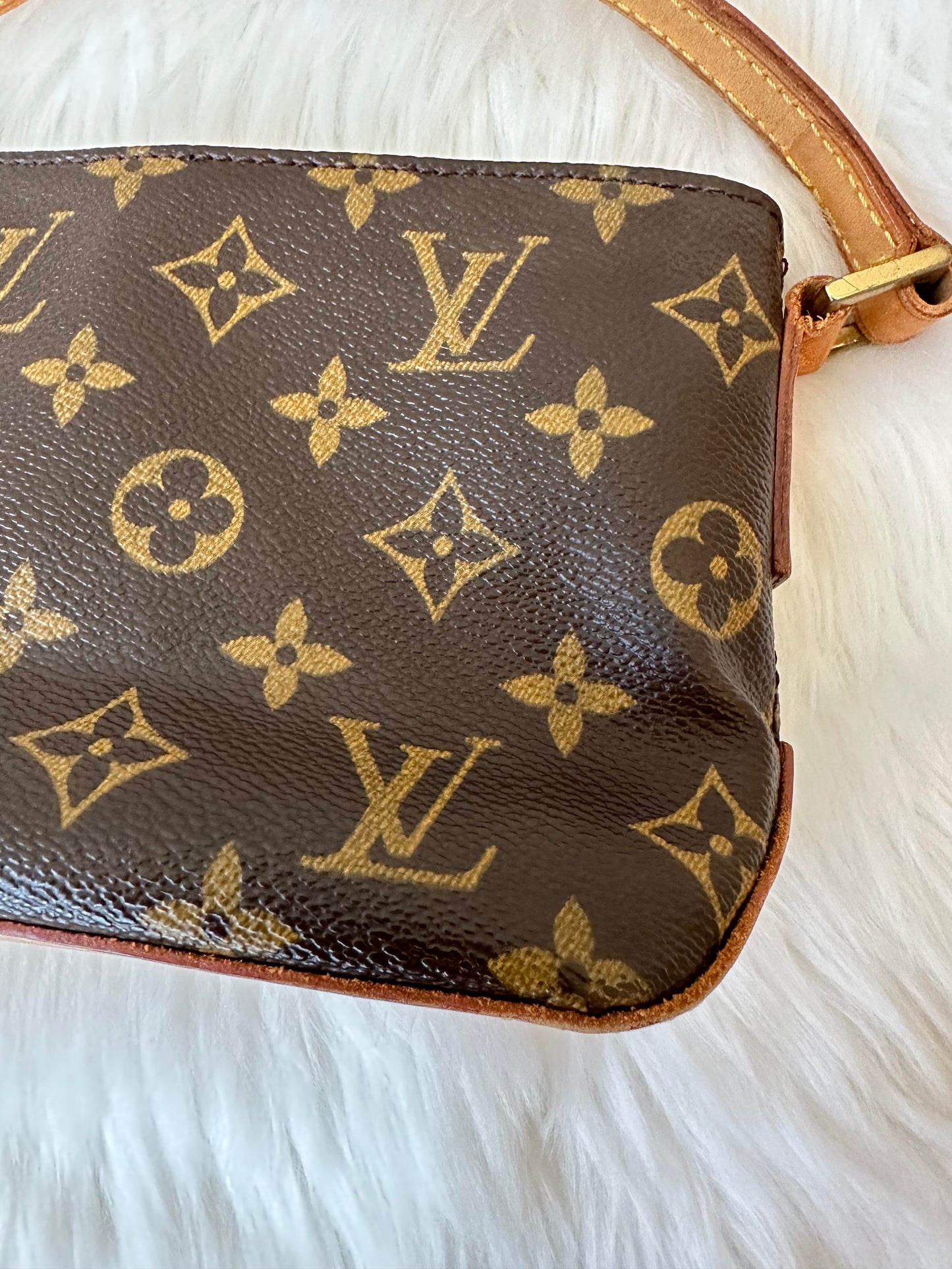 Pre-owned Authentic Louis Vuitton Trotteur Monogram Crossbody Bag