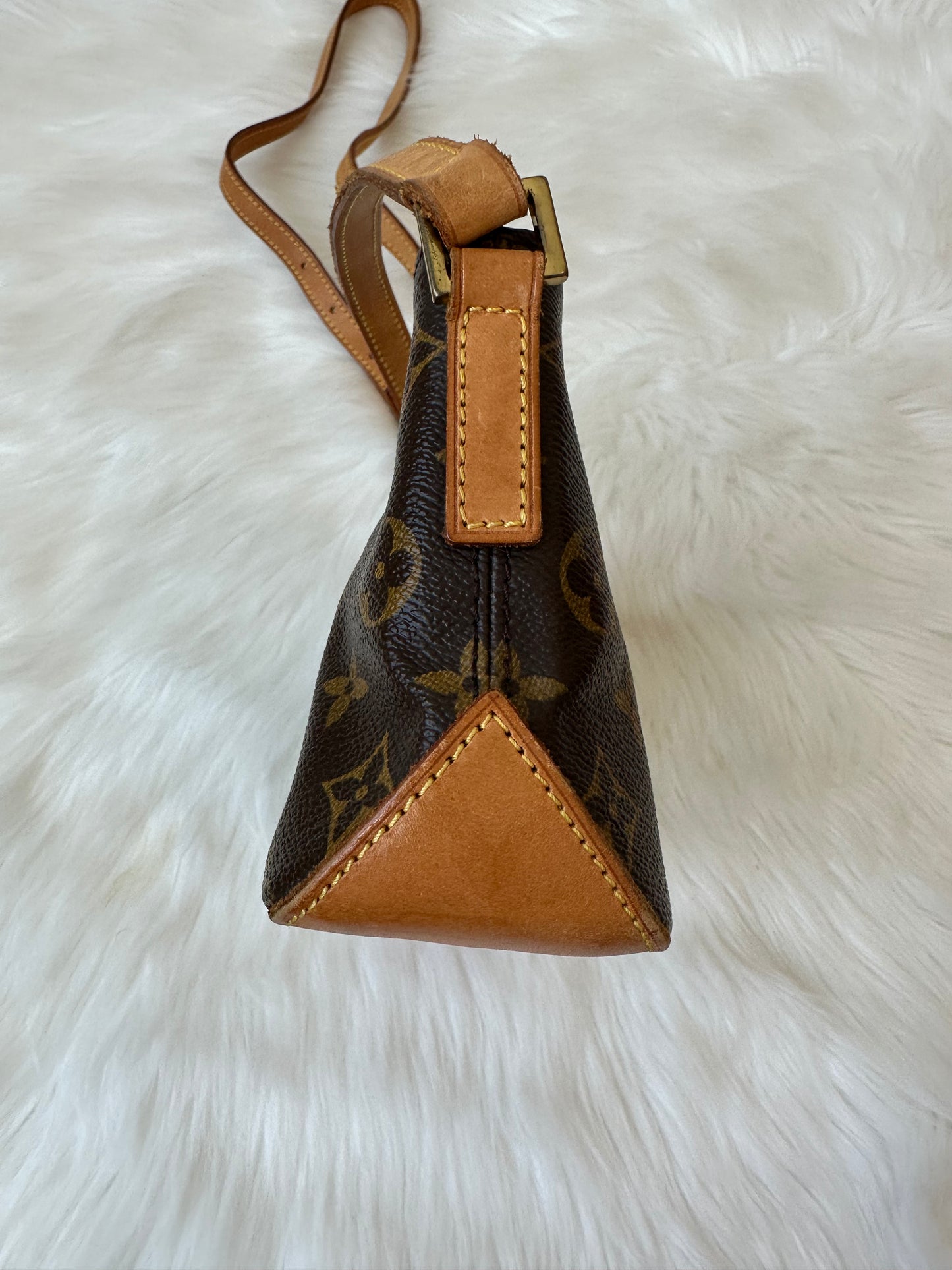 Pre-owned Authentic Louis Vuitton Trotteur Monogram Crossbody Bag