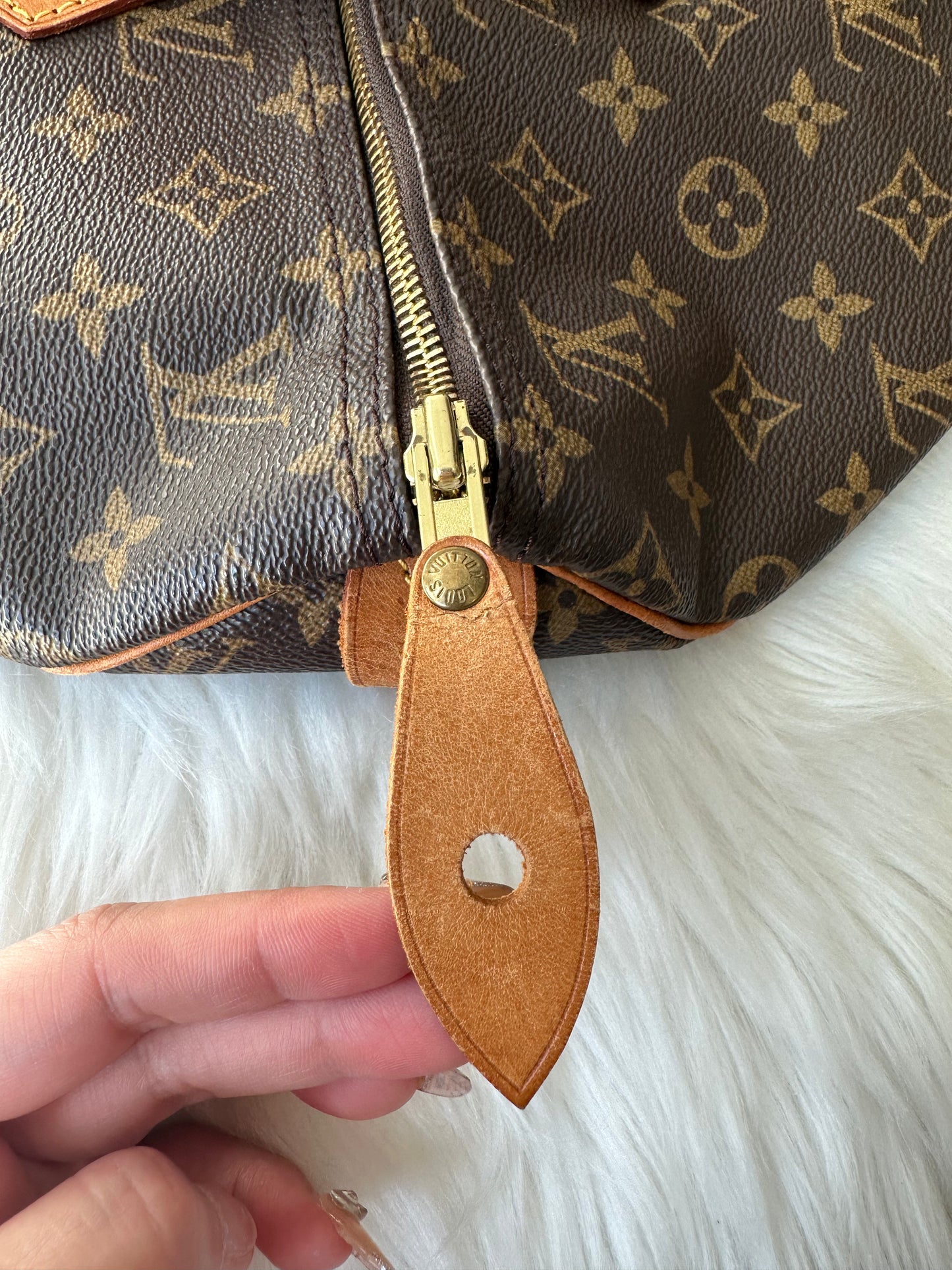 Pre-owned Authentic Louis Vuitton Speedy 40 Monogram Handbag