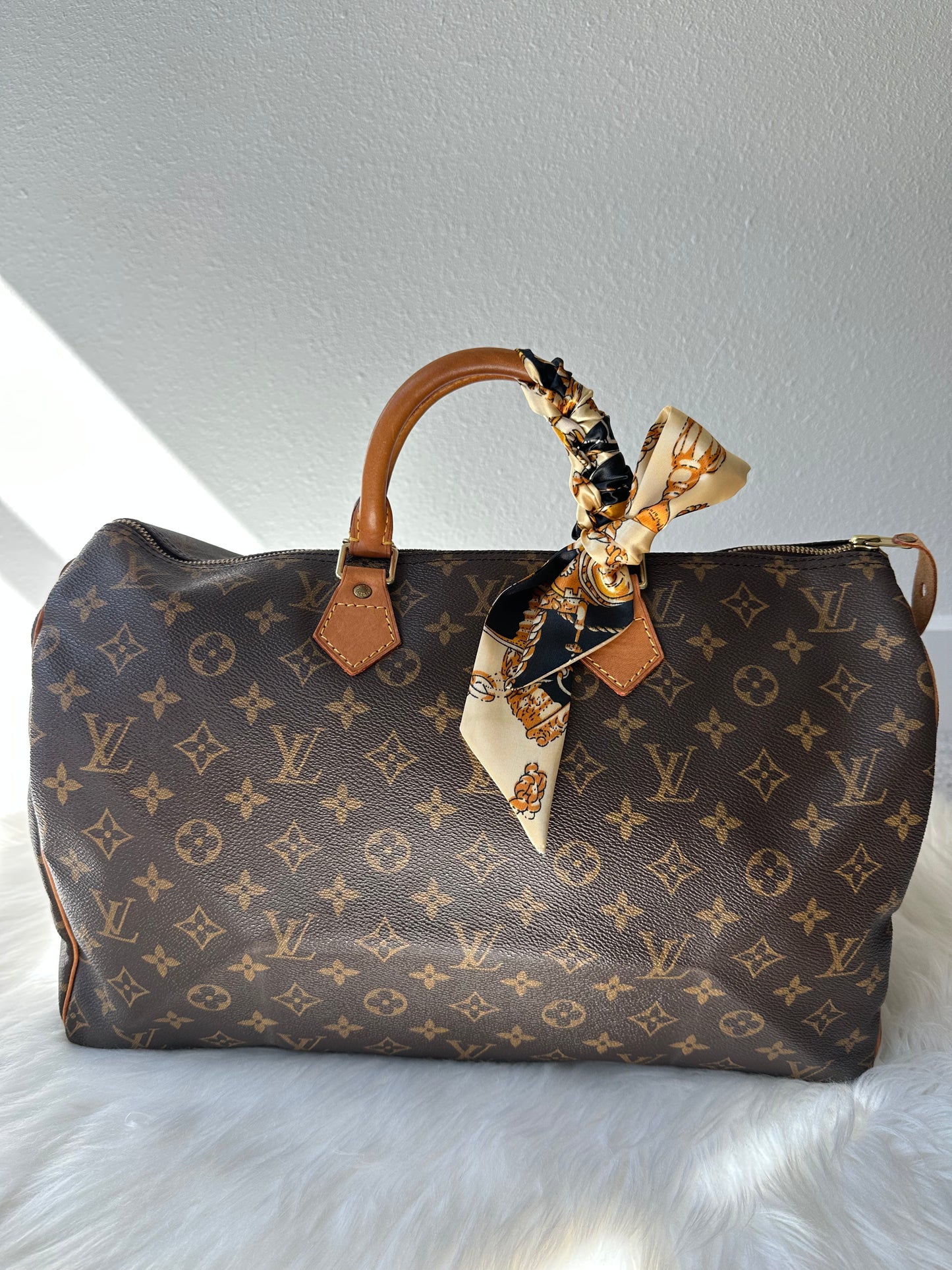 Pre-owned Authentic Louis Vuitton Speedy 40 Monogram Handbag