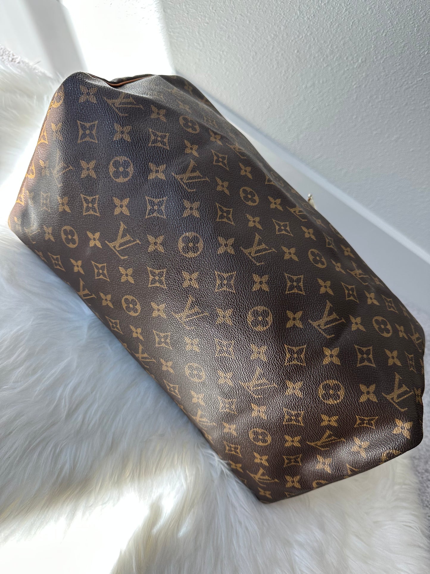 Pre-owned Authentic Louis Vuitton Speedy 40 Monogram Handbag