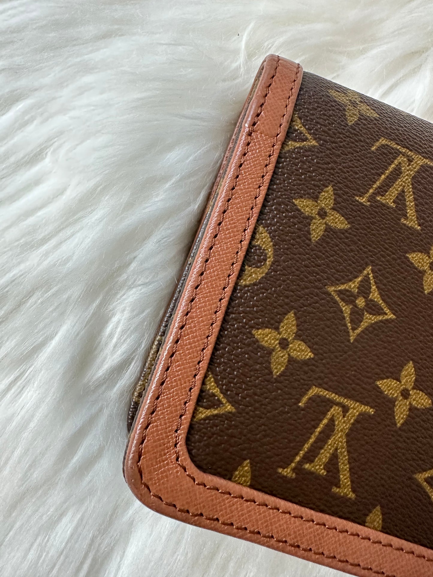 Pre-owned Authentic Louis Vuitton Pochette Dame Monogram Clutch Bag