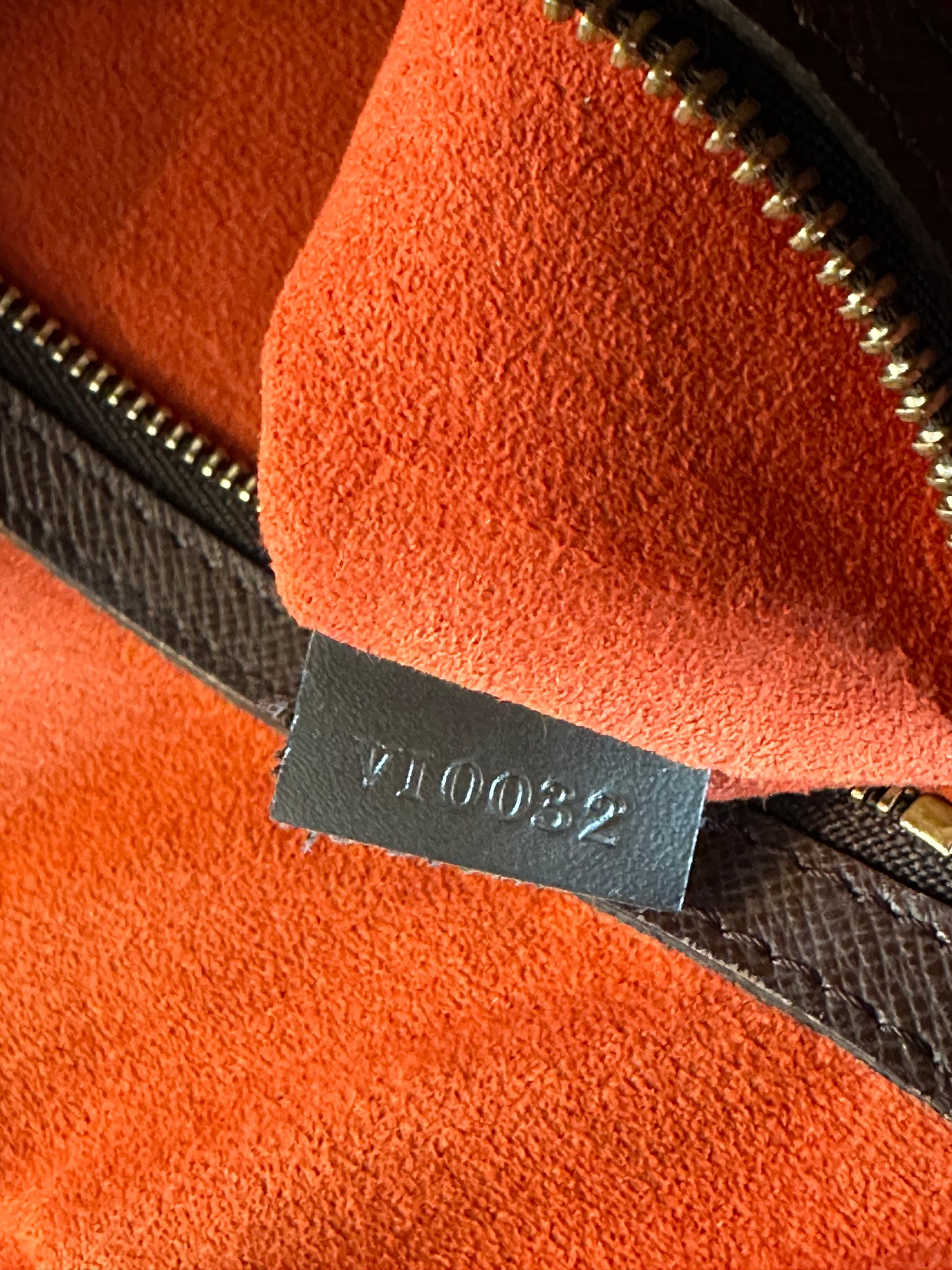 Pre-owned Authentic Louis Vuitton Brera Damier Ebene Handbag