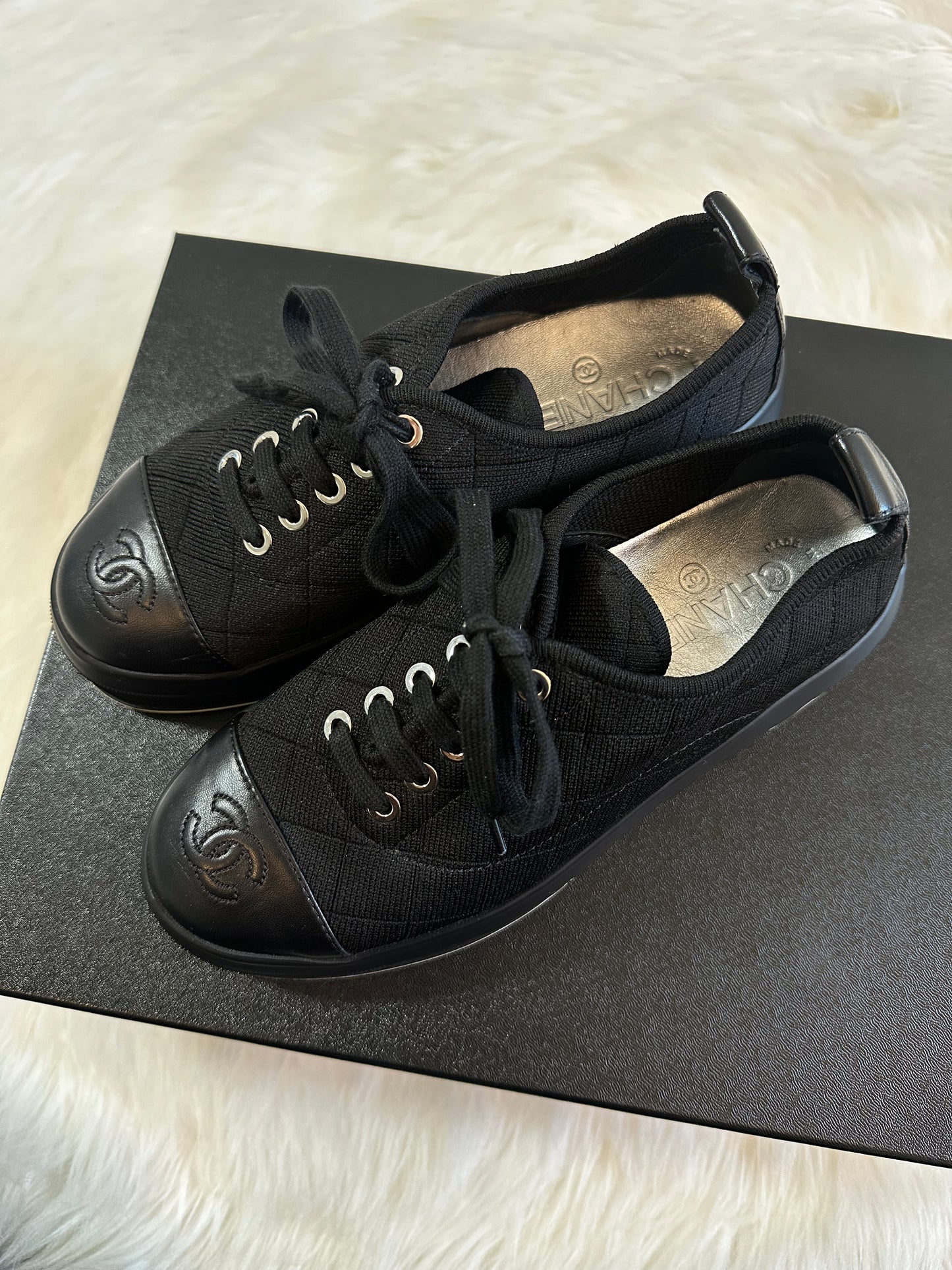 Pre-owned Authentic CHANEL Fabric Quilted Lambskin Cap Toe Lace Up Sneakers / Shoes