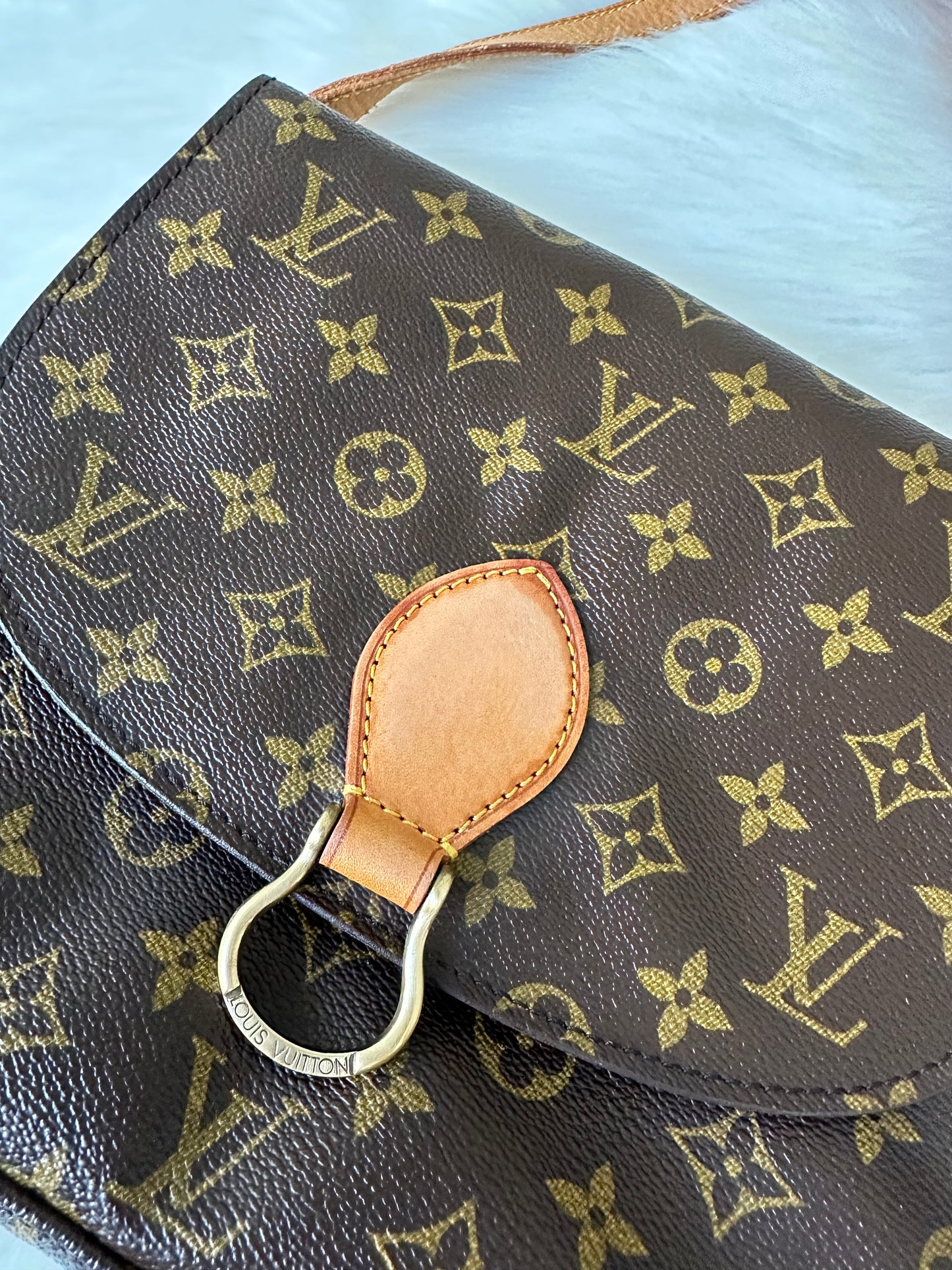 Pre-owned Louis Vuitton Saint Cloud GM Monogram Crossbody Bag