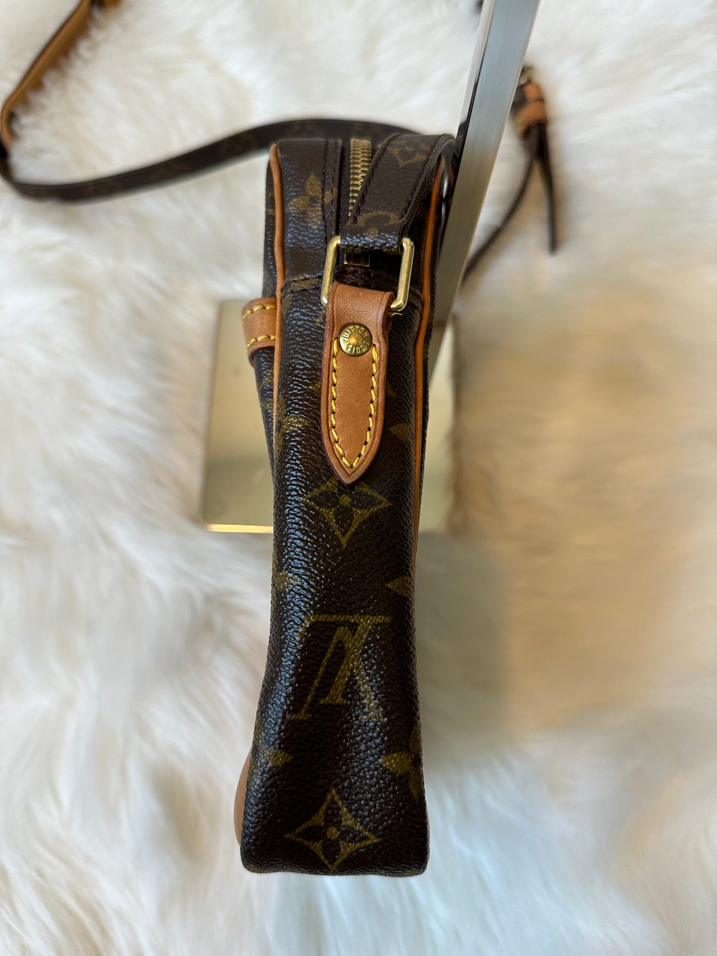 Pre-owned Authentic Louis Vuitton Danube Monogram Crossbody Bag