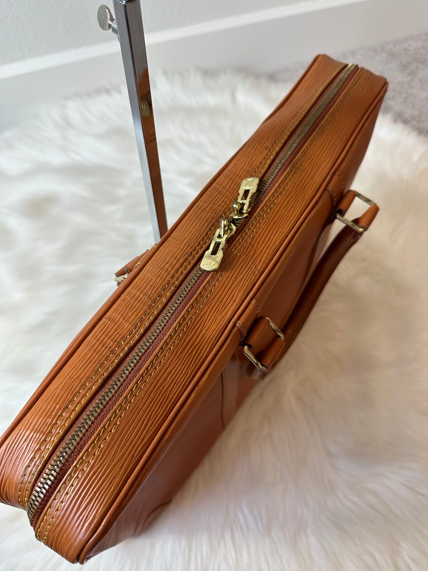 Pre-owned Authentic Louis Vuitton Epi Porte Documents Voyage Briefcase / Laptop Bag