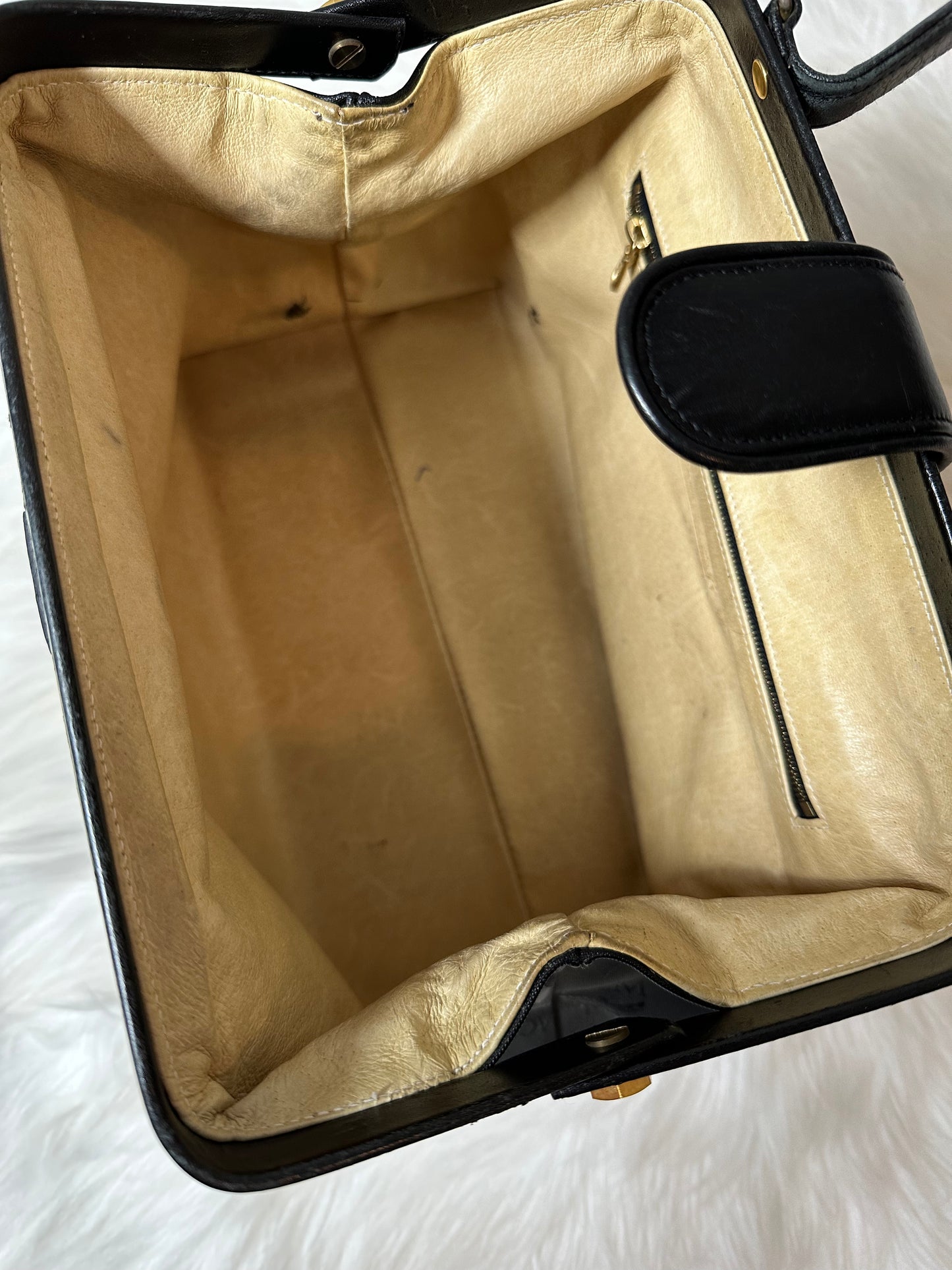 Pre-owned Authentic MCM Black Handbag