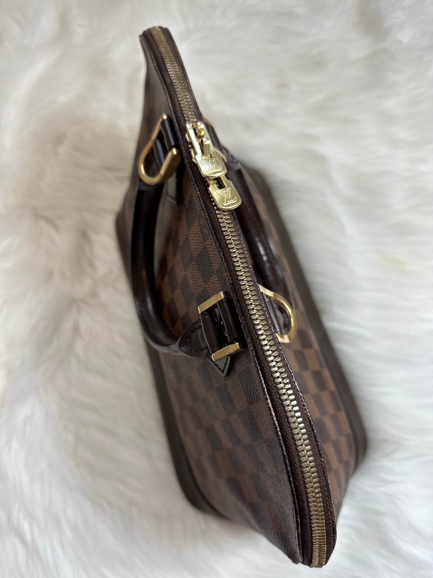 Pre-owned Authentic Louis Vuitton Alma PM Damier Ebene Handbag