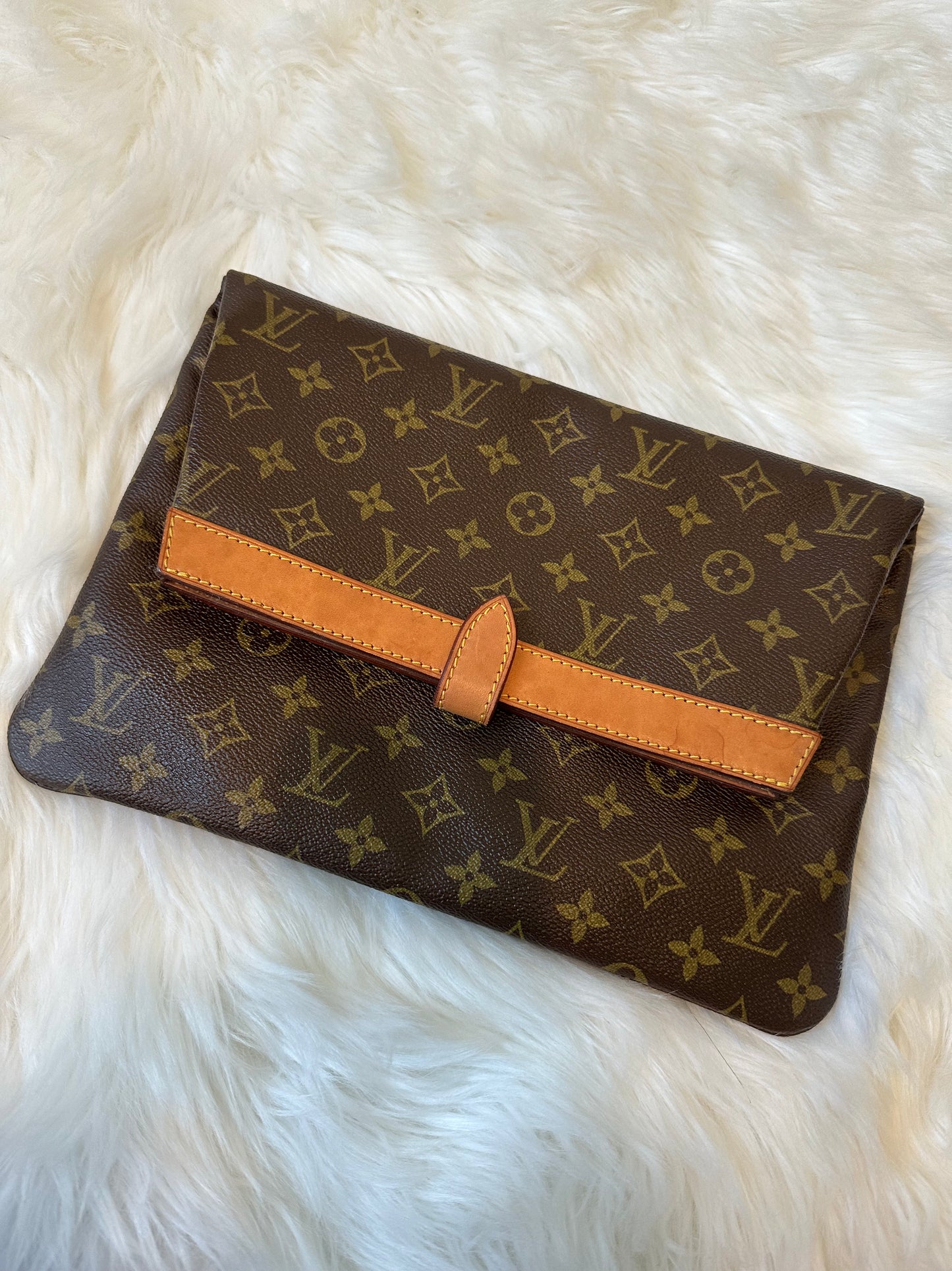Pre-owned Authentic Louis Vuitton Pochette Pliante Clutch Monogram Handbag