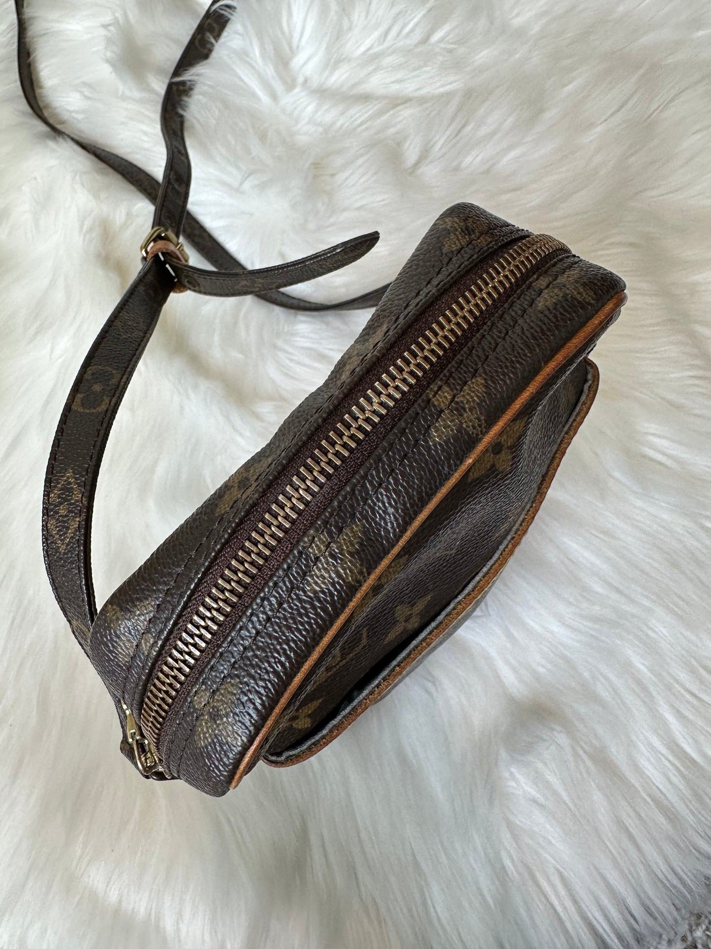 Pre-owned Authentic Louis Vuitton Danube Monogram Crossbody Bag