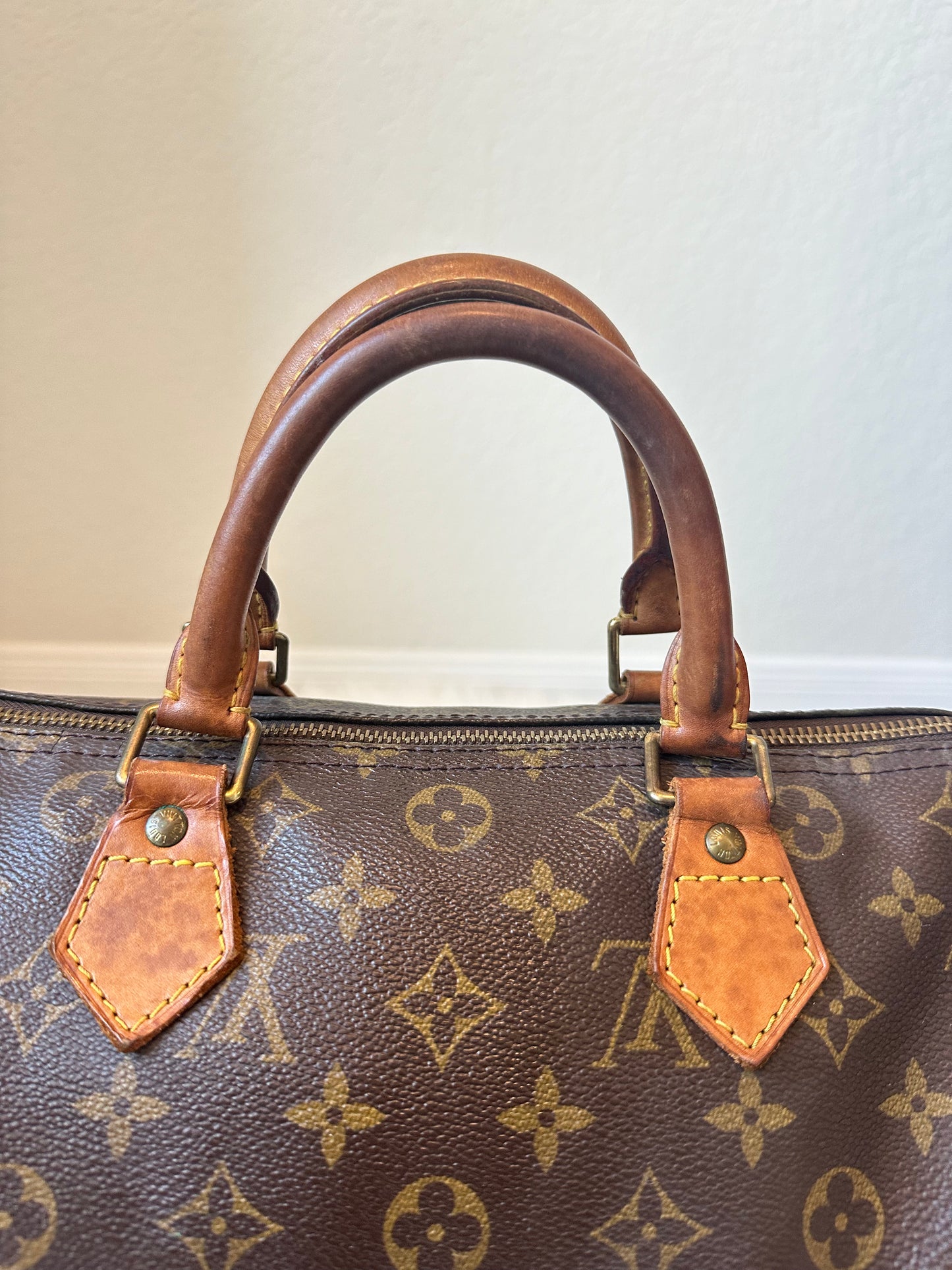 Pre-owned Authentic Louis Vuitton Speedy 30 Monogram Handbag