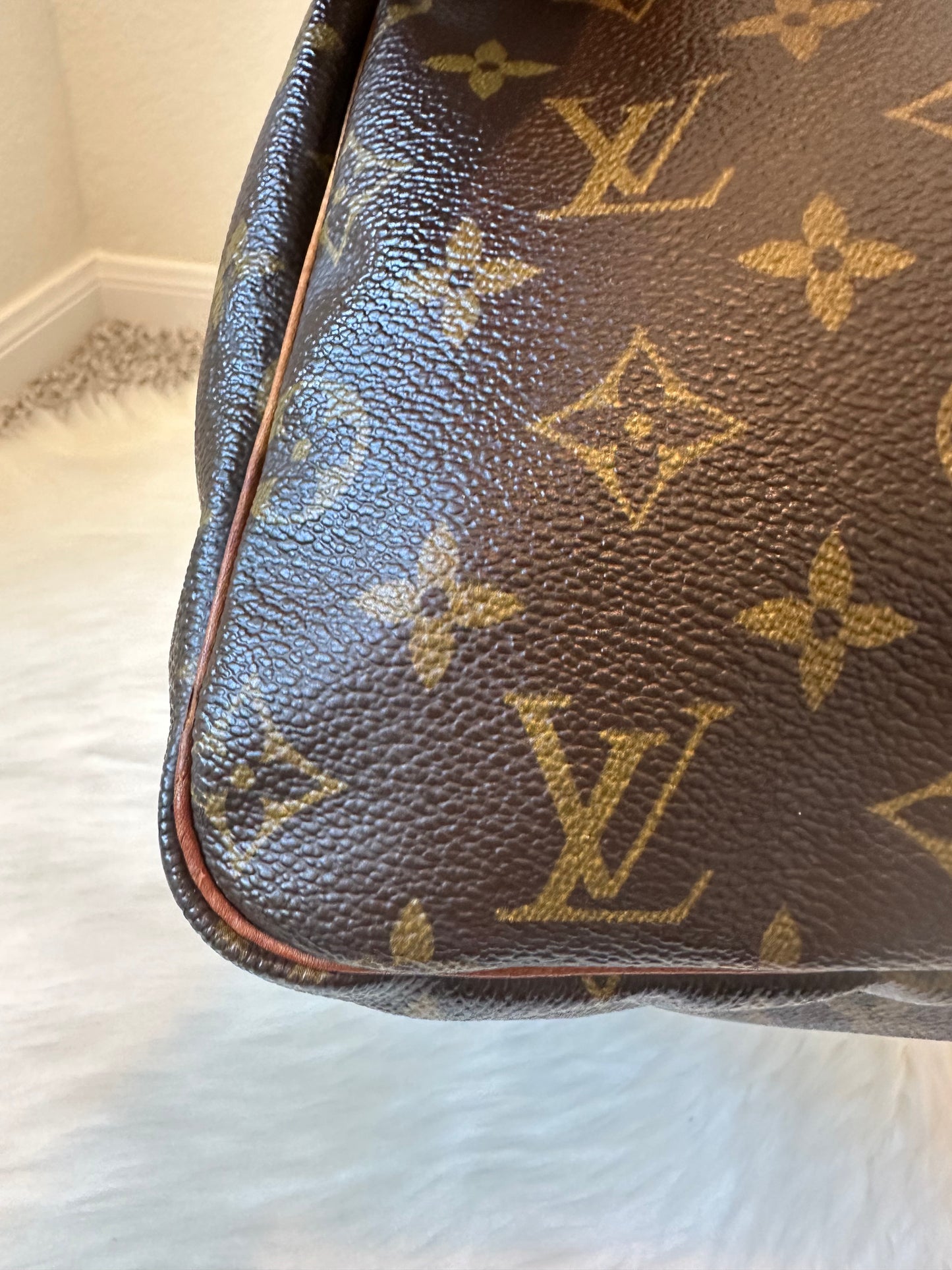 Pre-owned Authentic Louis Vuitton Speedy 30 Monogram Handbag
