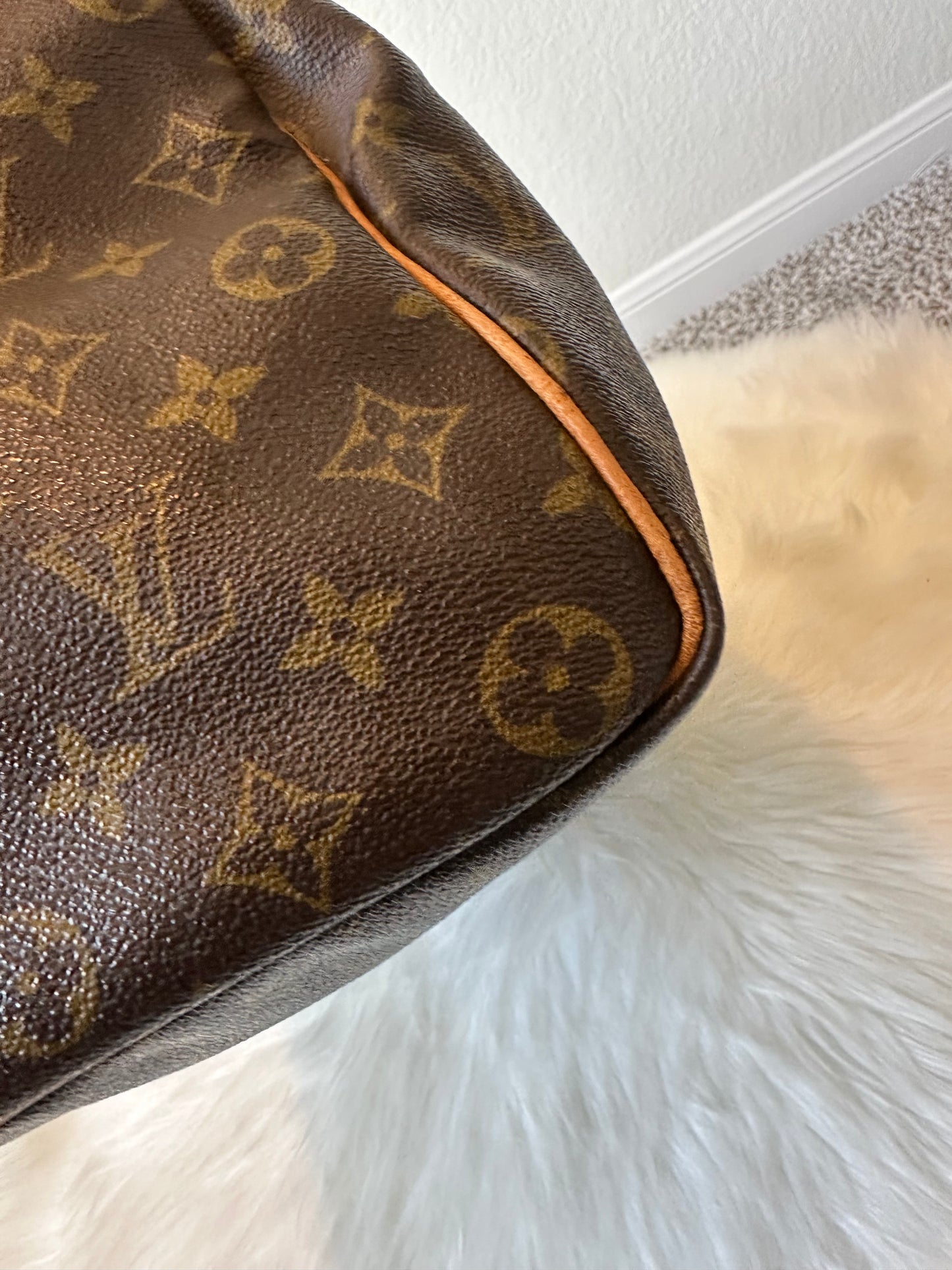 Pre-owned Authentic Vintage Louis Vuitton Keepall 45 Circa 1983 Monogram Travel Handbag