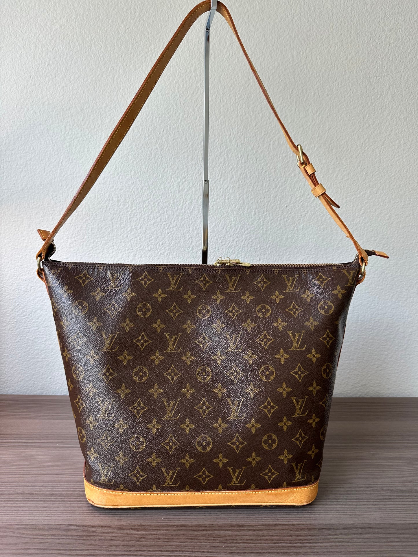 Pre-owned Authentic Louis Vuitton Amfar Three (Sharon Stone) Monogram Shoulder Bag