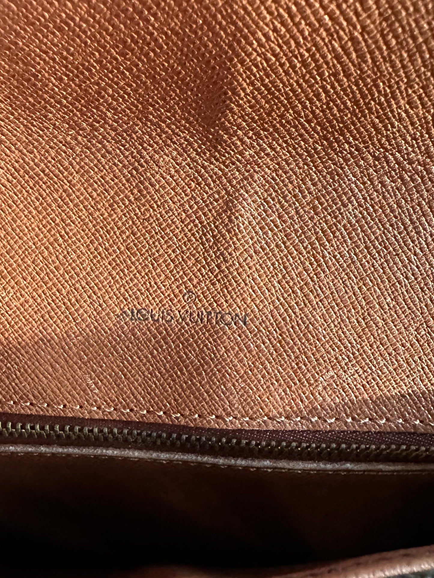 Pre-owned Authentic Louis Vuitton Chantilly MM Monogram Crossbody Bag