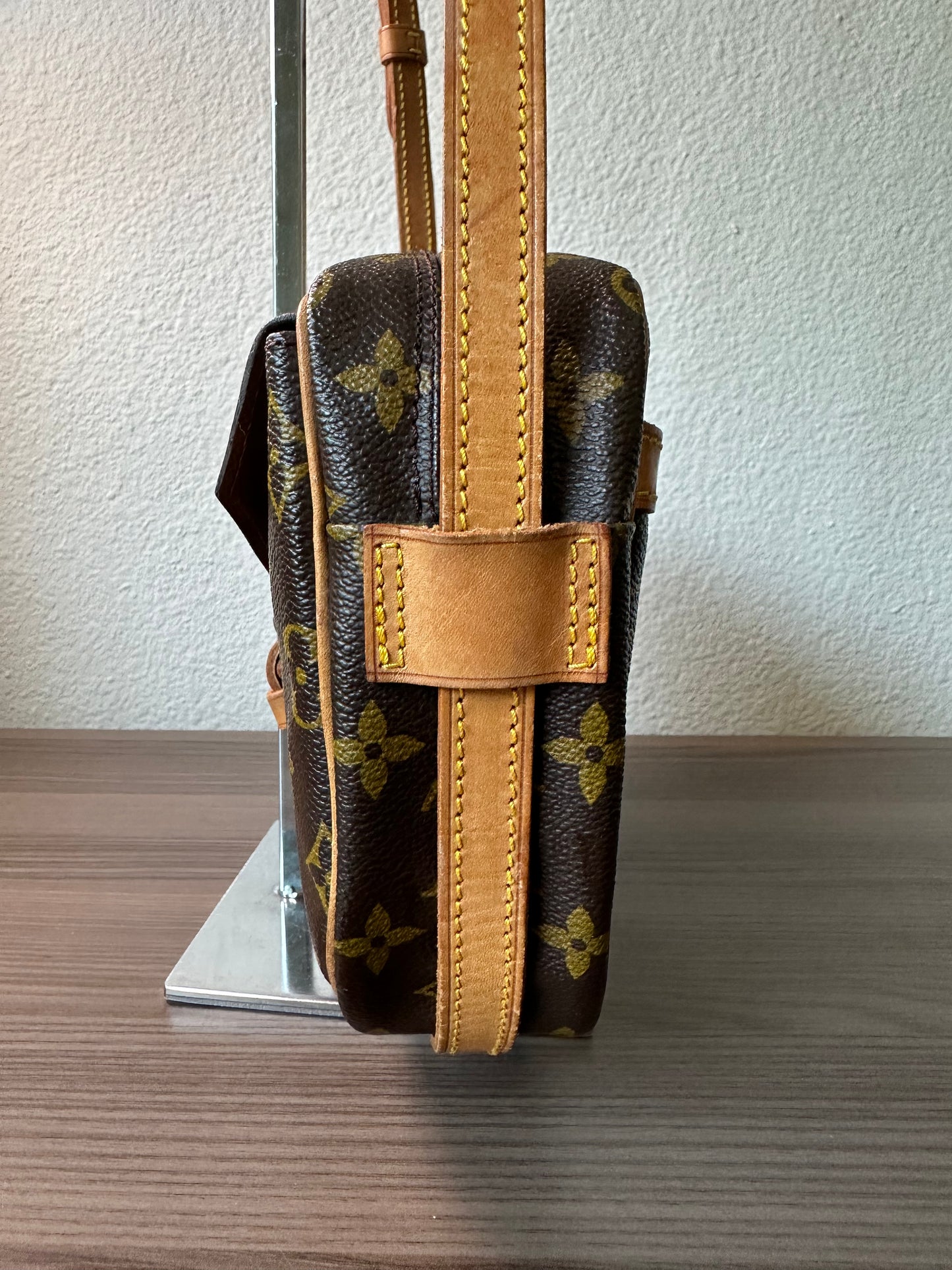 Pre-owned Authentic Louis Vuitton Jeune Fille MM Monogram Shoulder / Crossbody Bag
